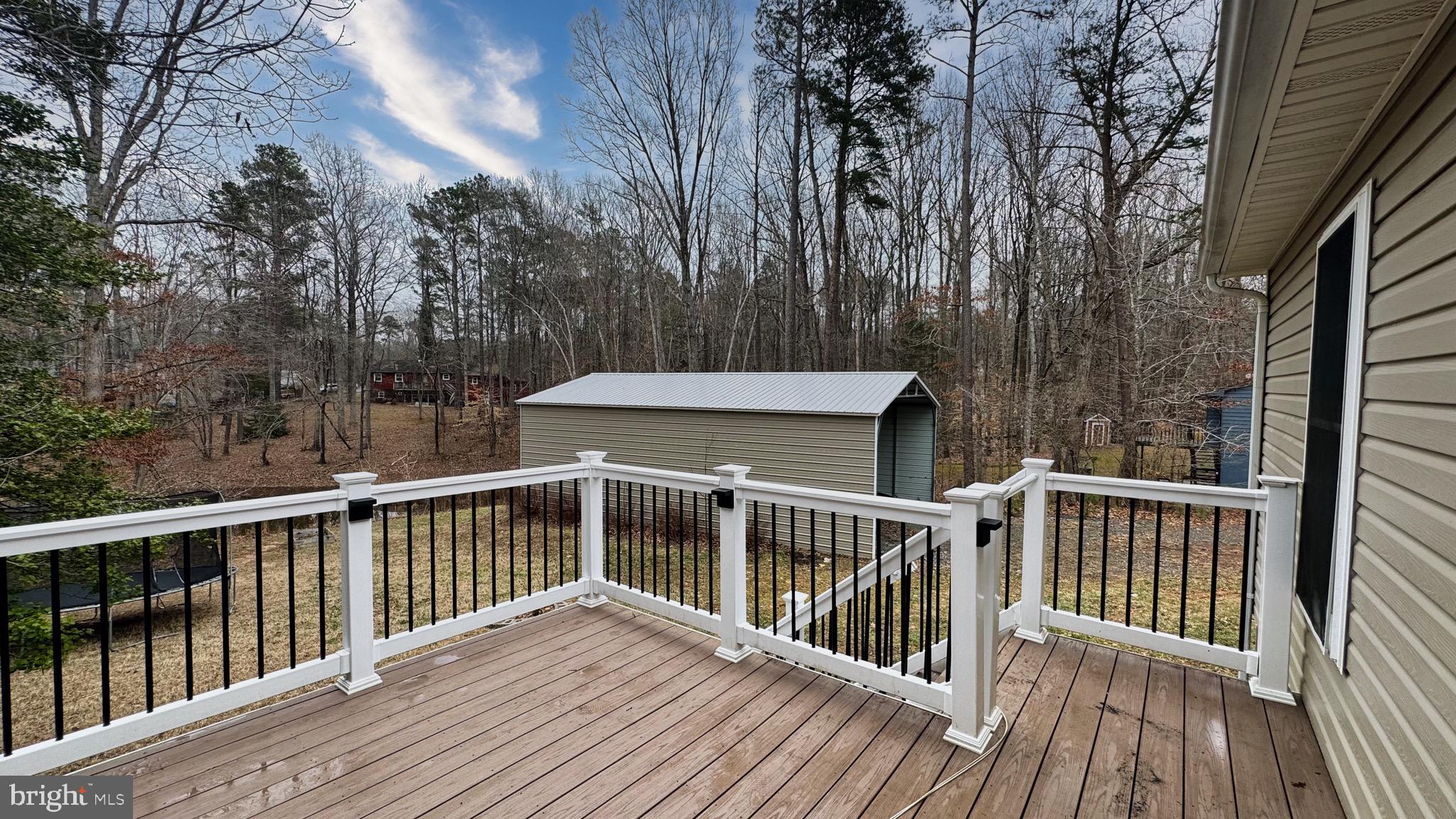 LAKE LAND OR - Residential