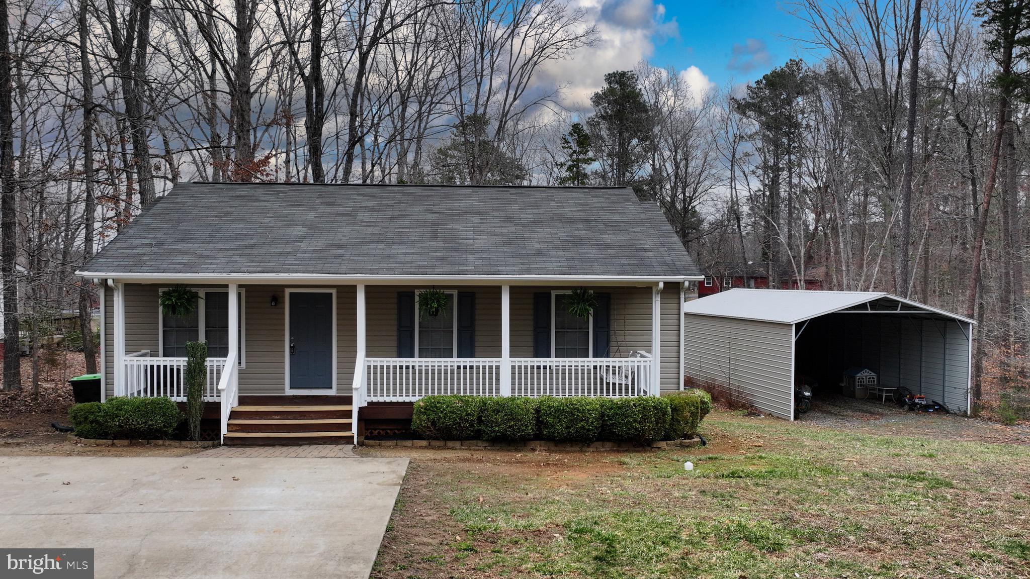 LAKE LAND OR - Residential