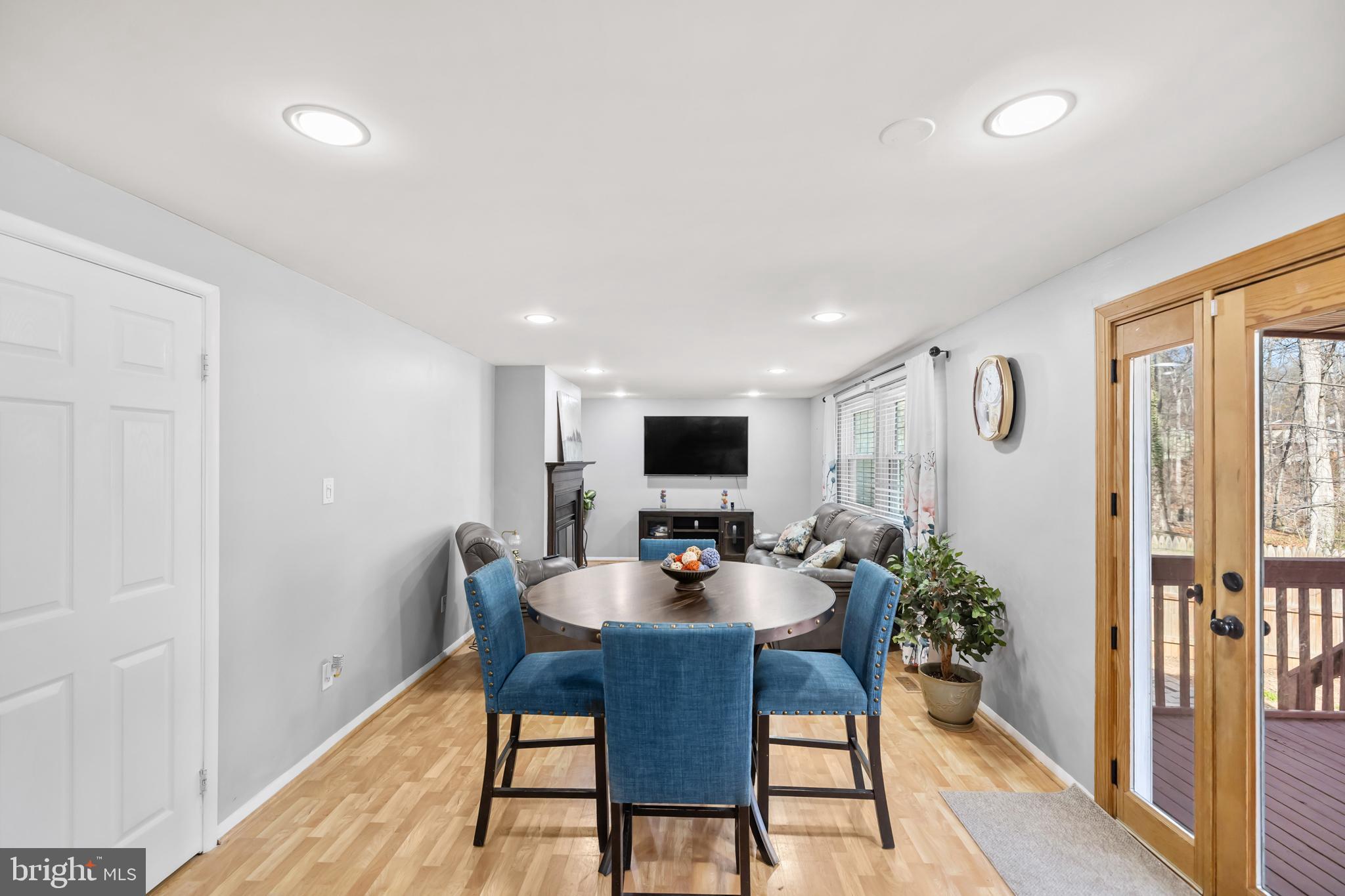 NEWINGTON FOREST - Residential