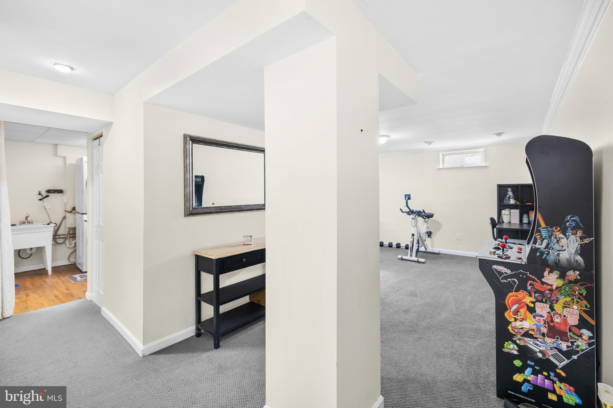 NEWINGTON FOREST - Residential