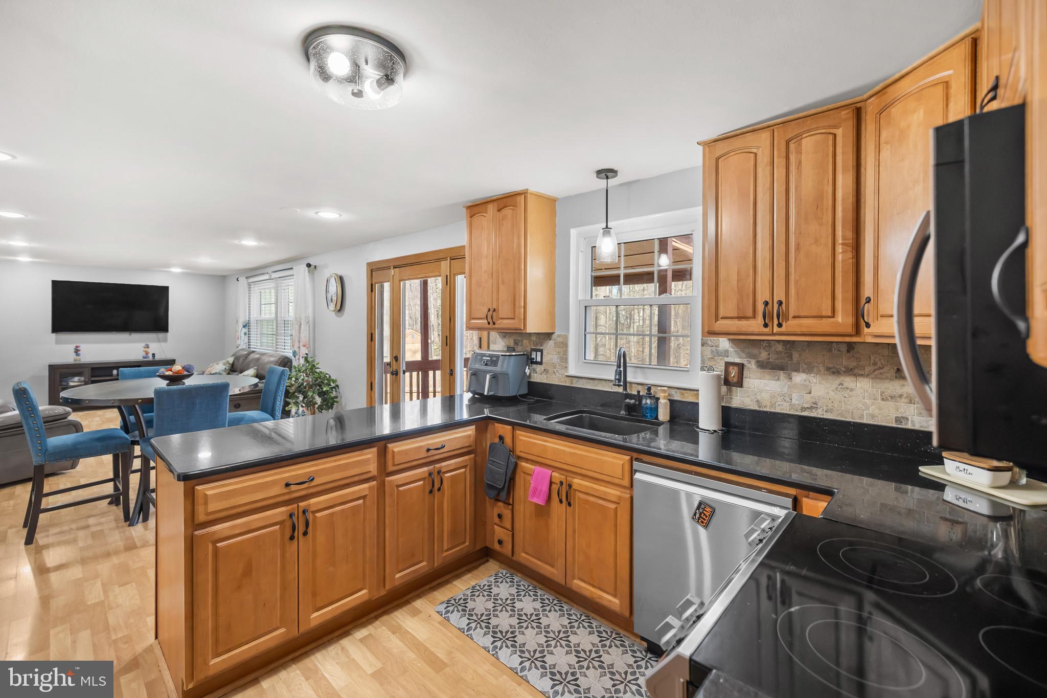 NEWINGTON FOREST - Residential