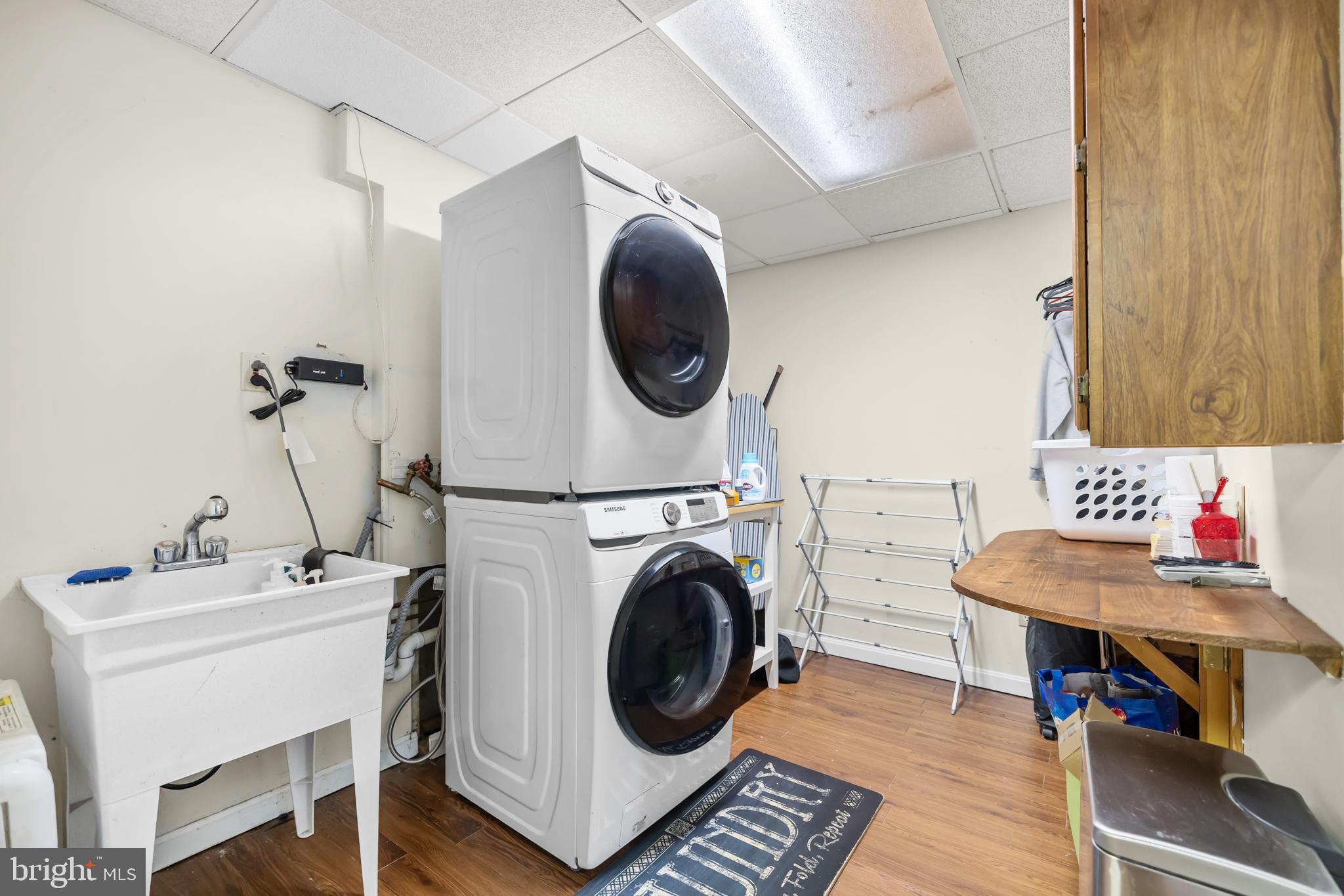 NEWINGTON FOREST - Residential