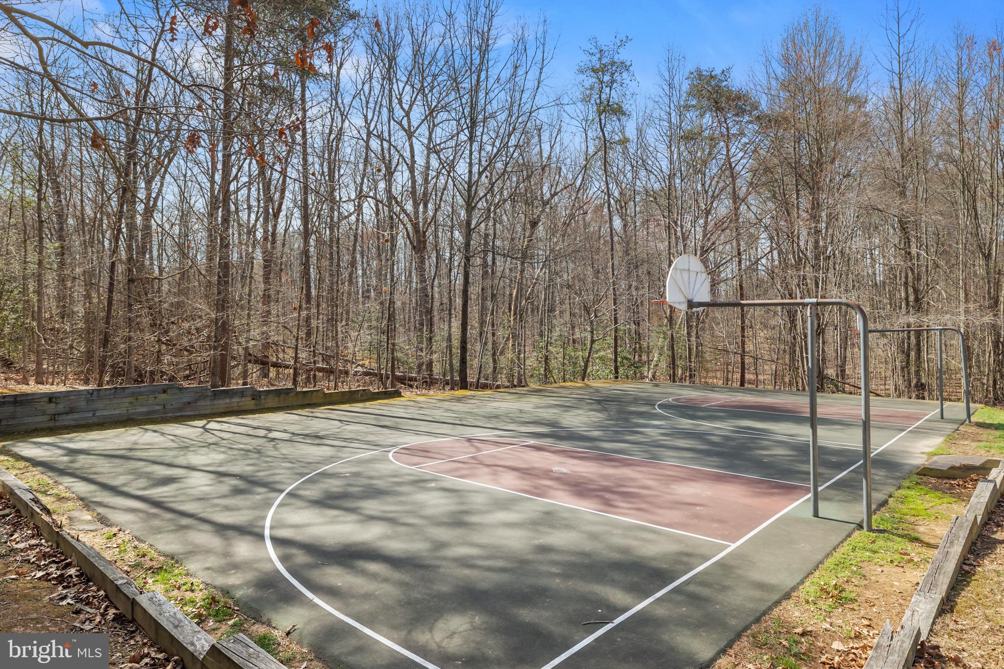 NEWINGTON FOREST - Residential