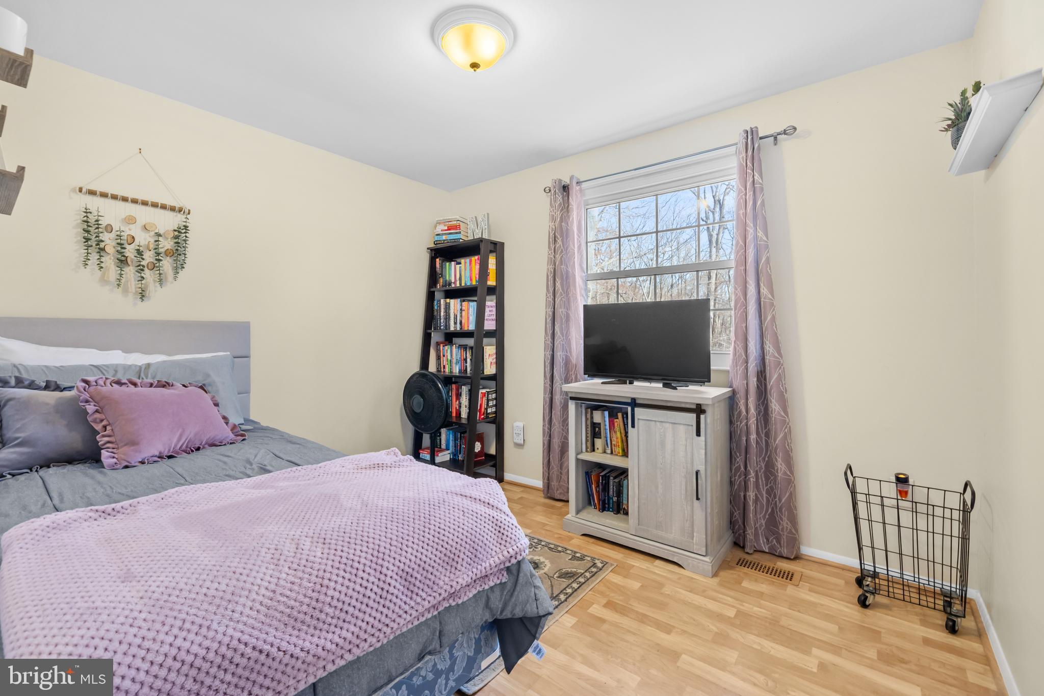 NEWINGTON FOREST - Residential