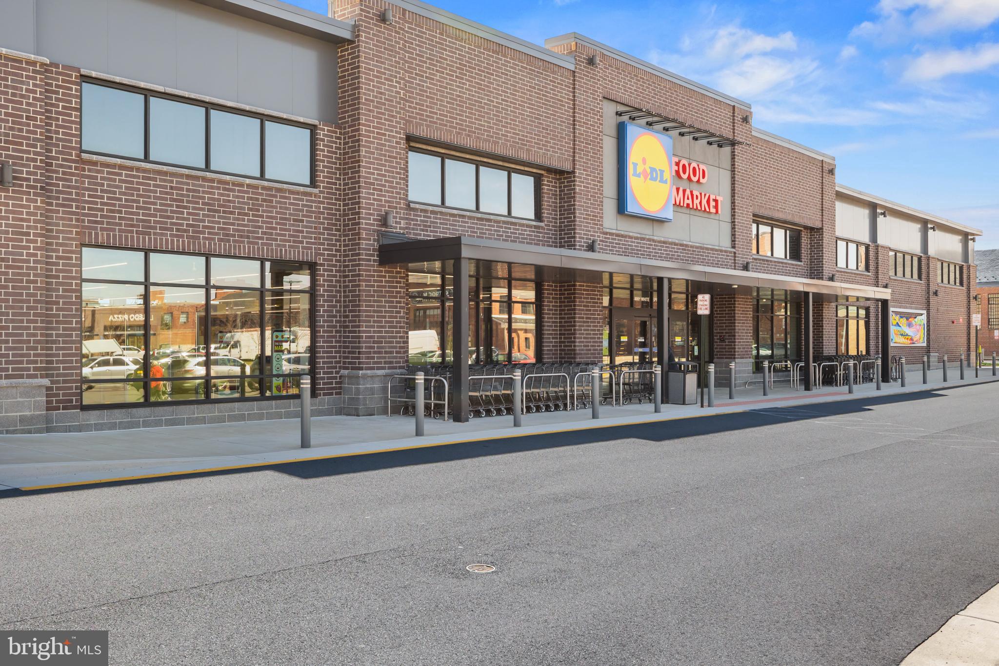 NEWINGTON FOREST - Residential