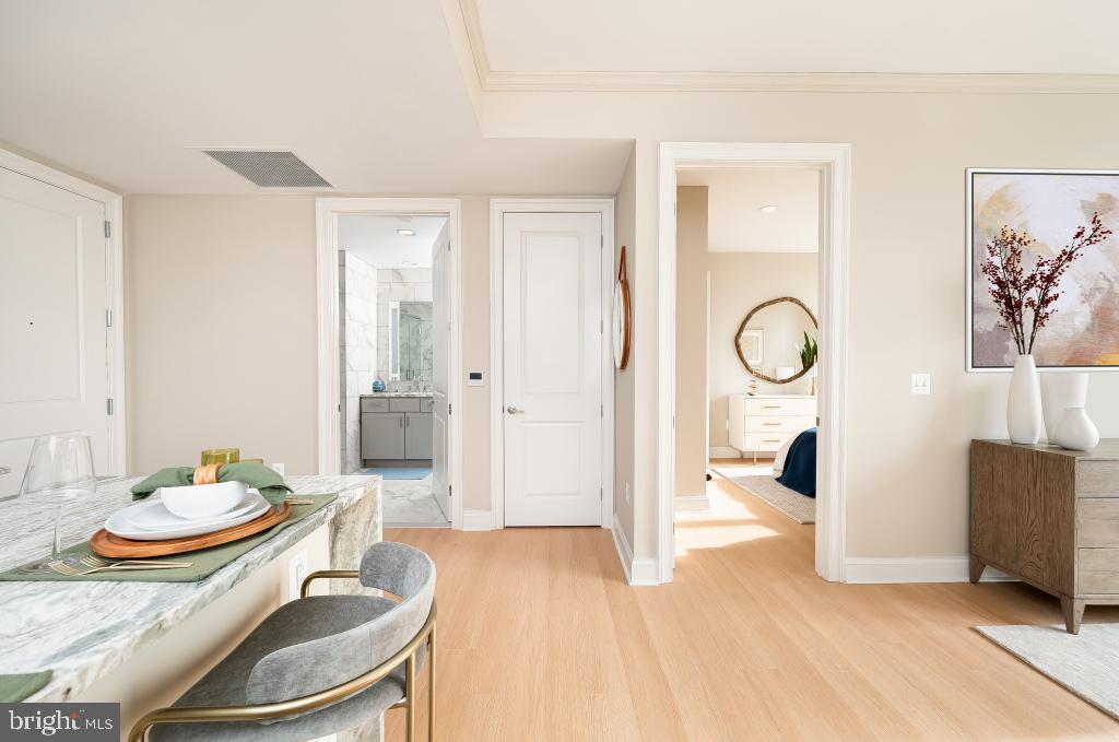 LOGAN SQUARE - Residential Lease