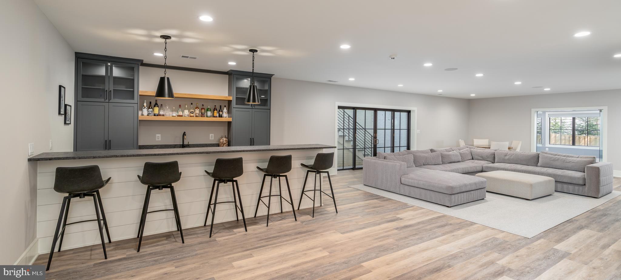 CHESTERBROOK WOODS - Residential