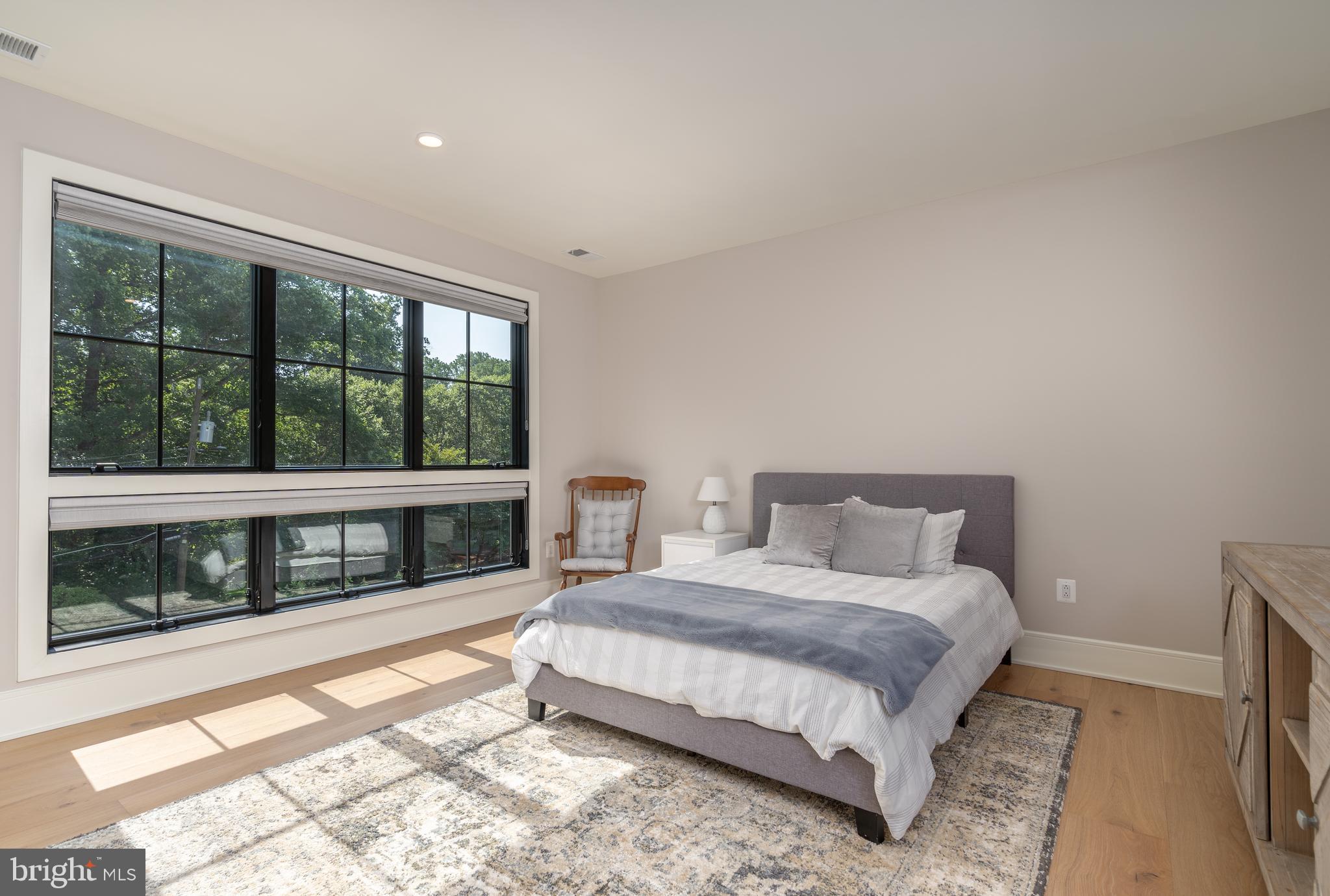 CHESTERBROOK WOODS - Residential