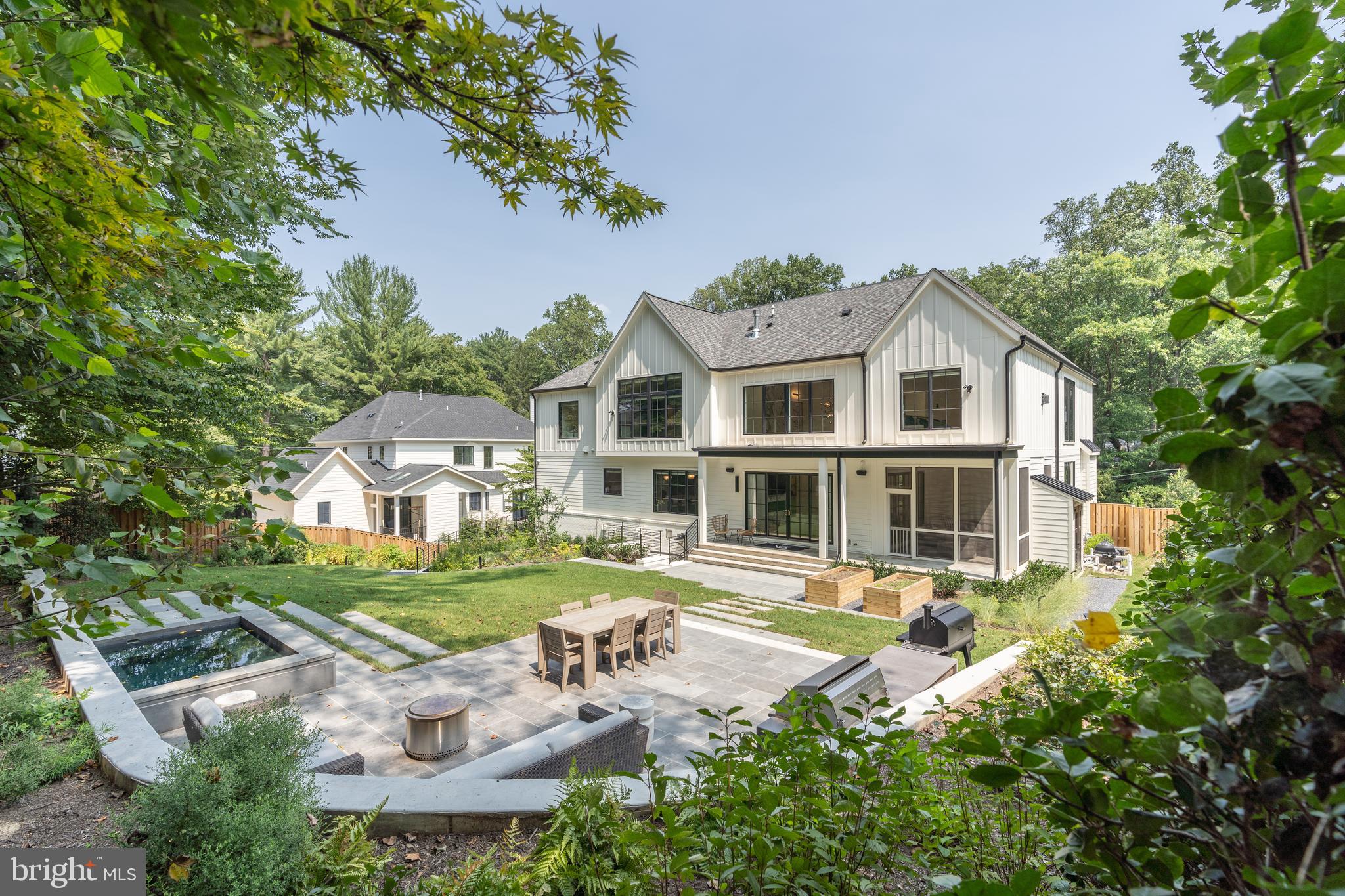 CHESTERBROOK WOODS - Residential