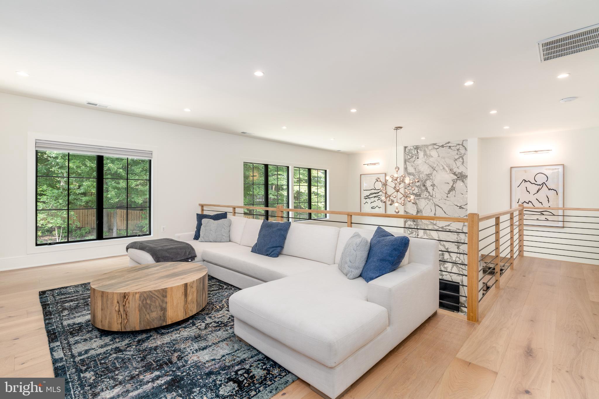 CHESTERBROOK WOODS - Residential