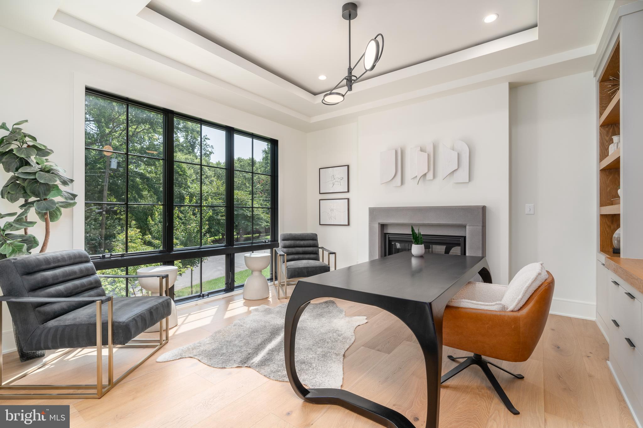 CHESTERBROOK WOODS - Residential