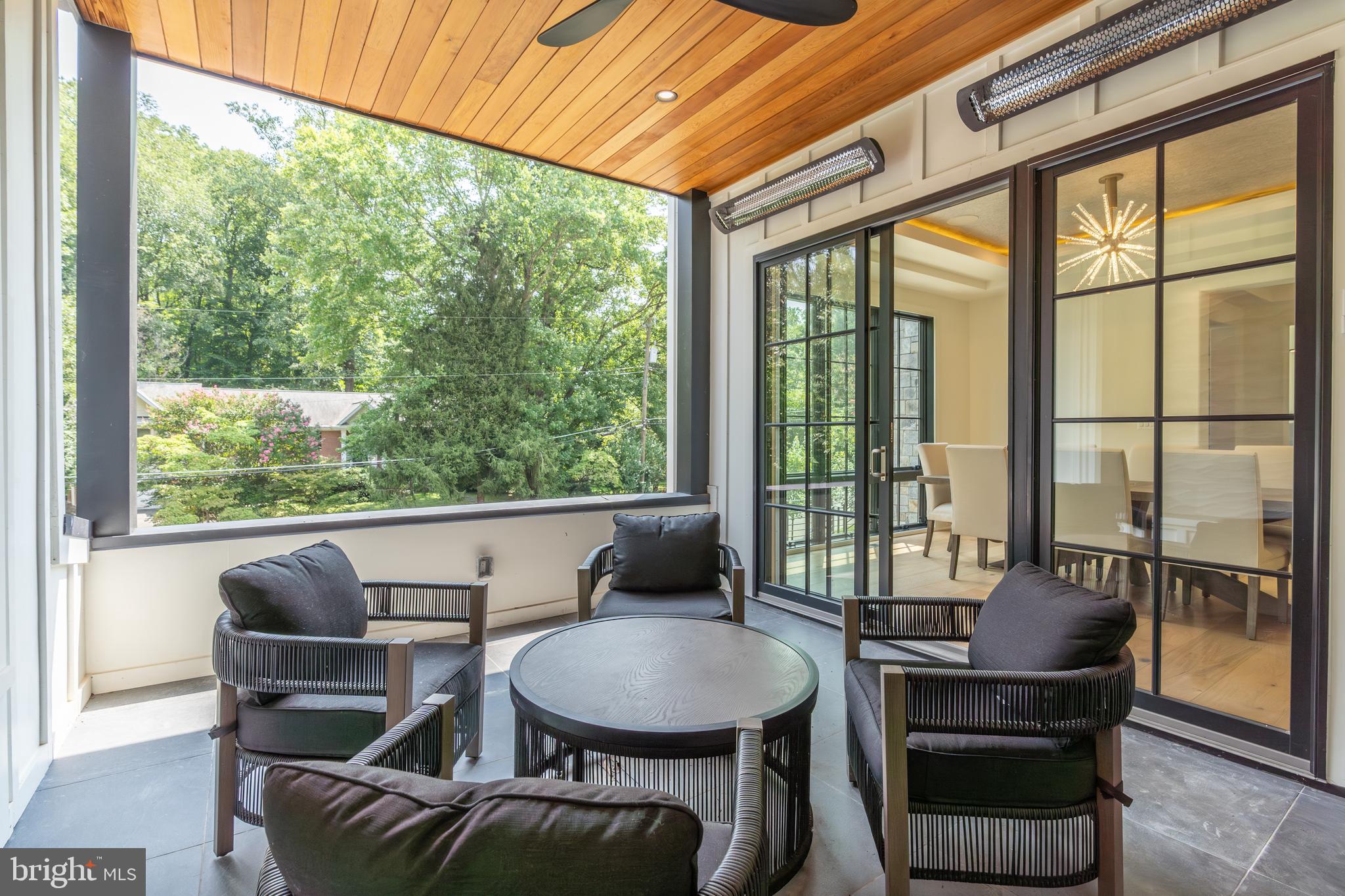 CHESTERBROOK WOODS - Residential