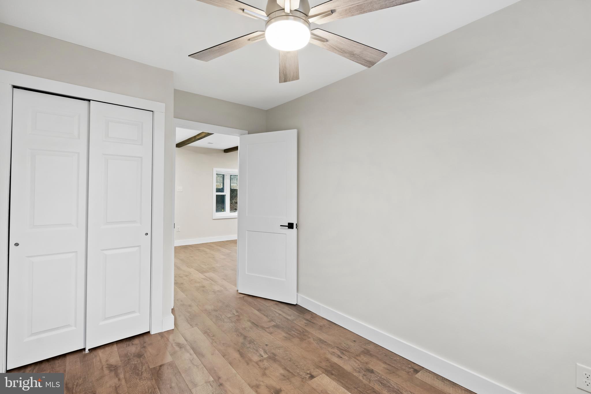 MAKEFIELD TERR - Residential