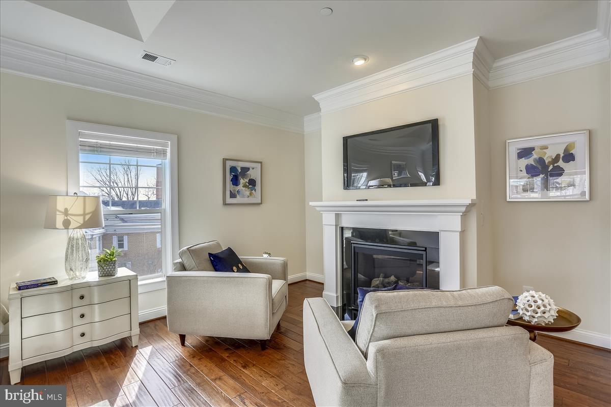 GLEN ECHO HEIGHTS - Residential