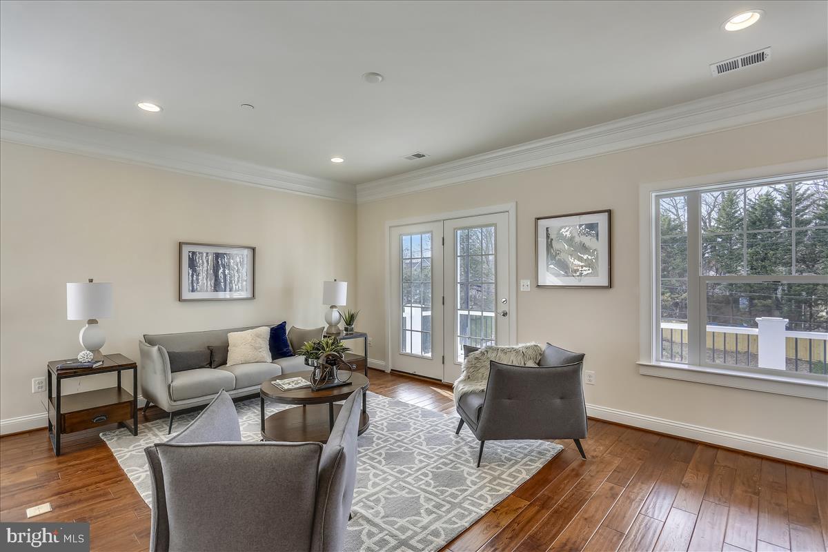 GLEN ECHO HEIGHTS - Residential