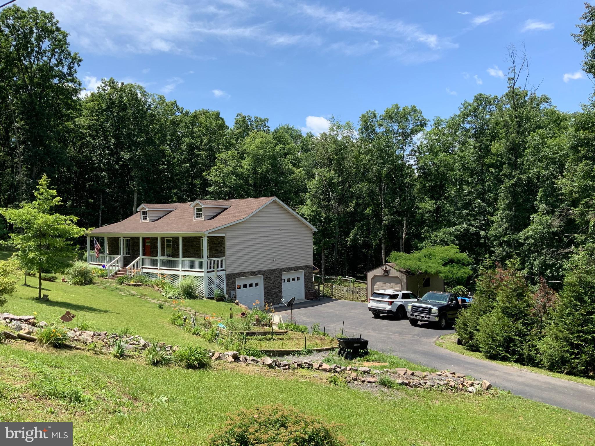 CHESTNUT HILL - Residential