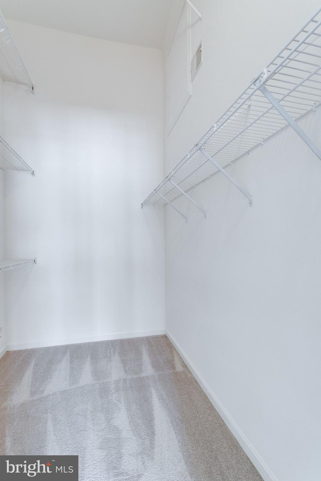 KINGSTOWNE - Residential