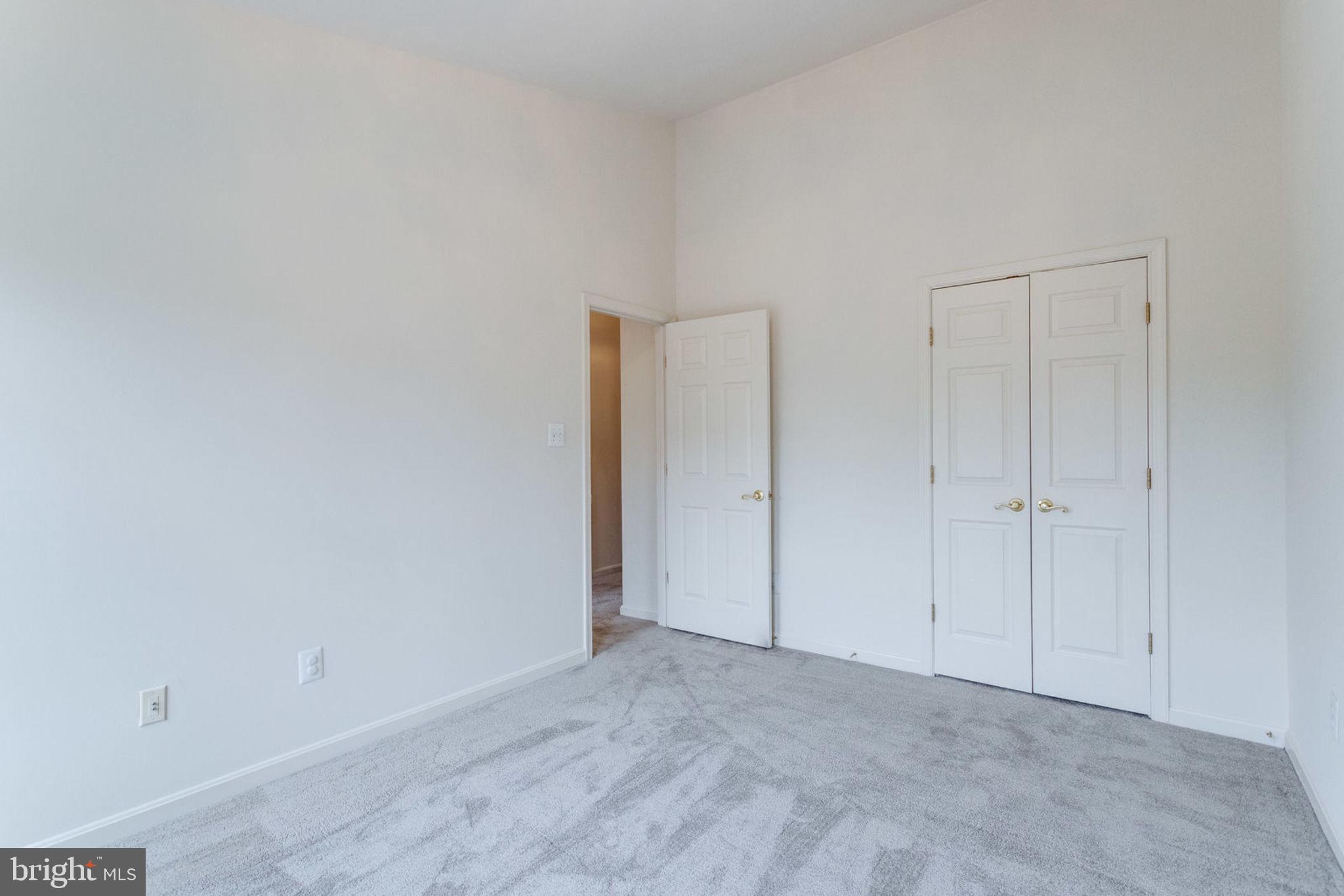 KINGSTOWNE - Residential