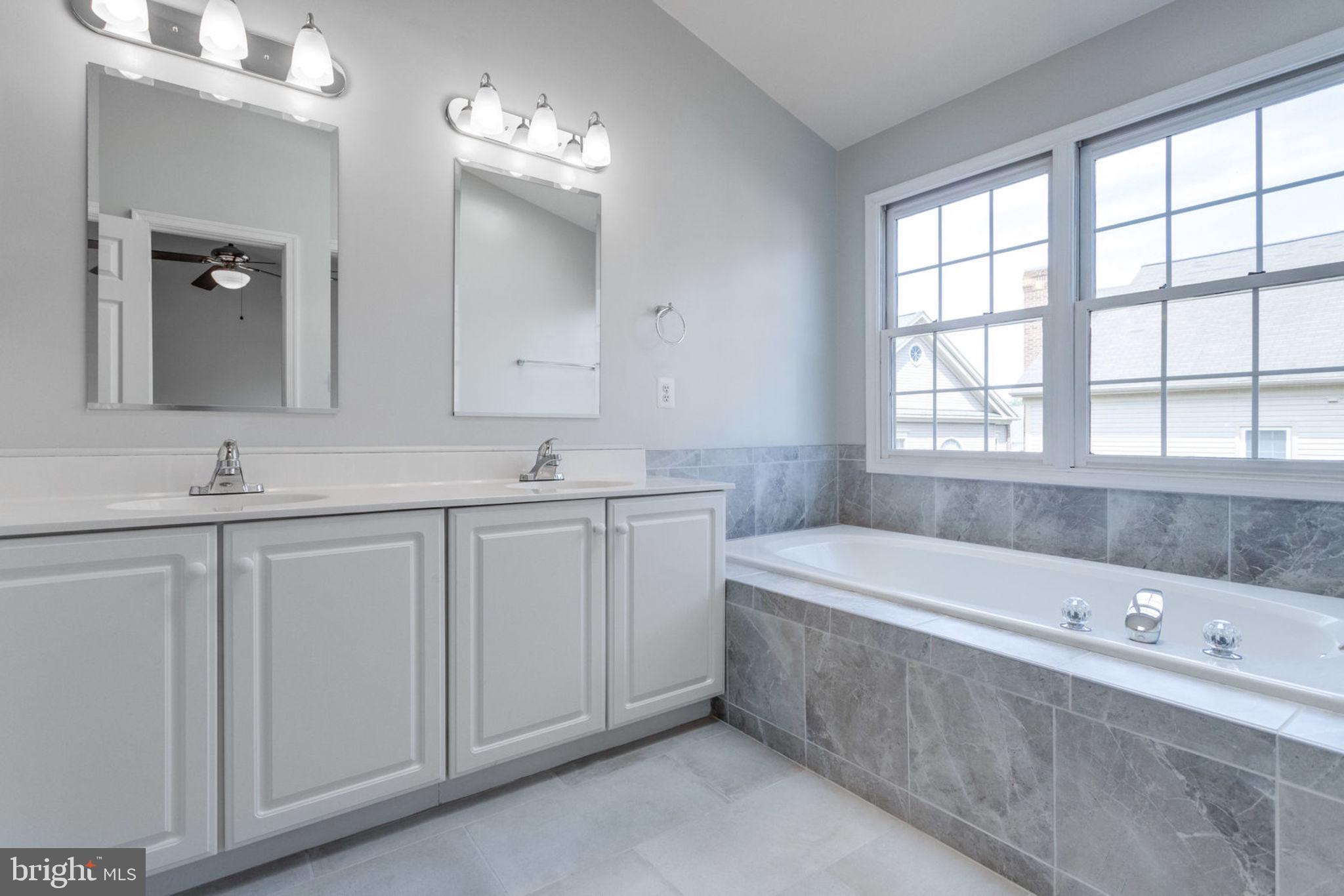 KINGSTOWNE - Residential