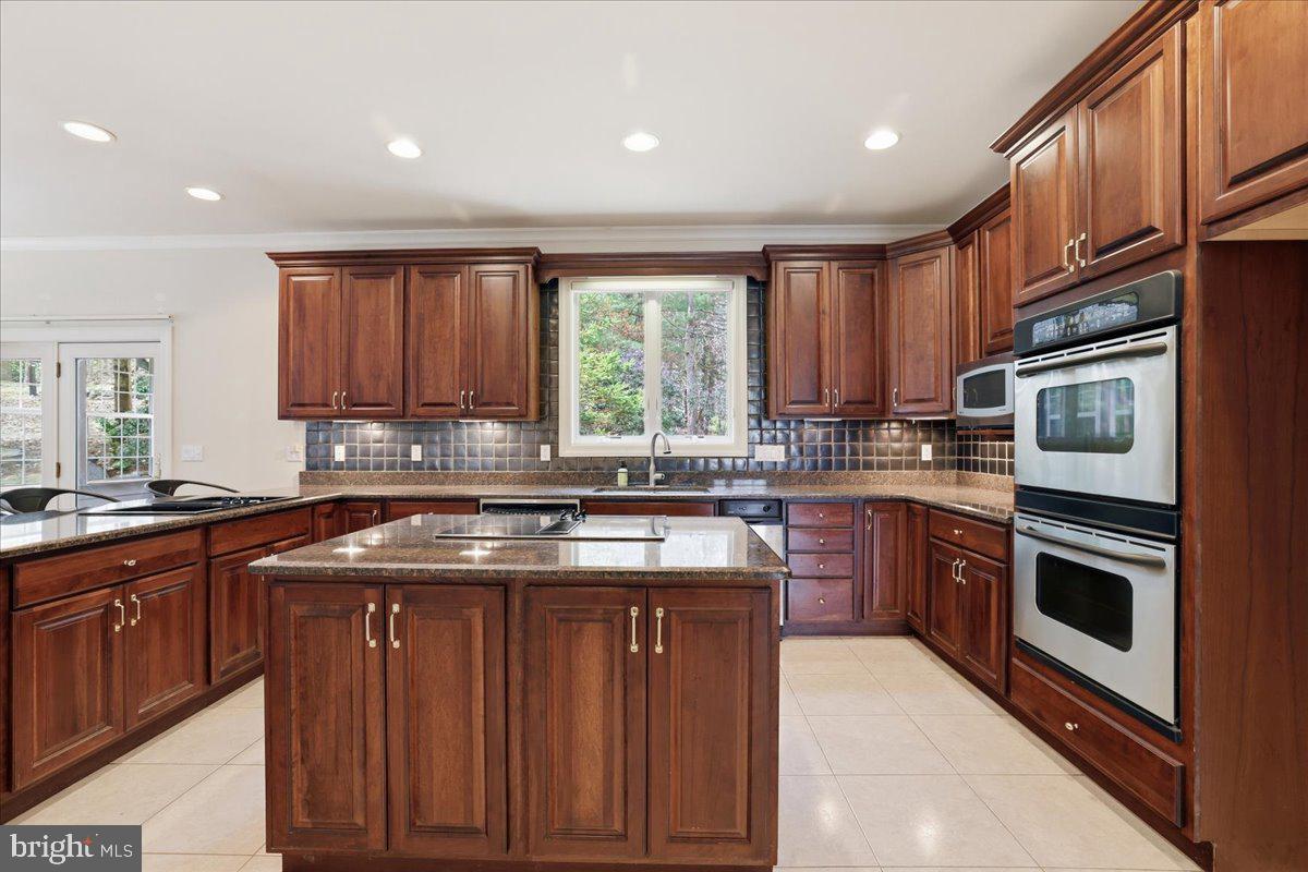 SPLIT ROCK - Residential