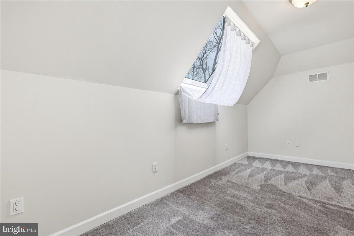 SPLIT ROCK - Residential