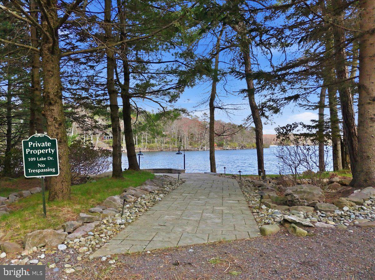 SPLIT ROCK - Residential