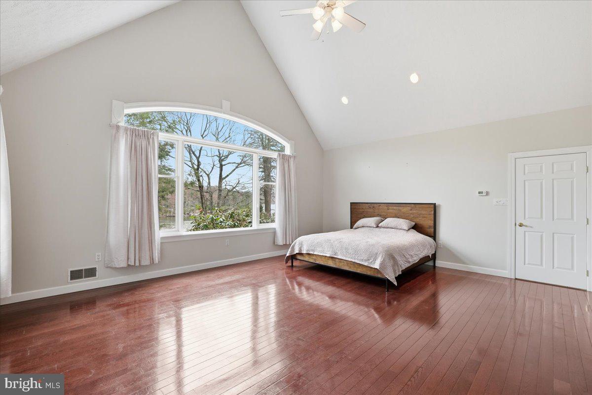 SPLIT ROCK - Residential