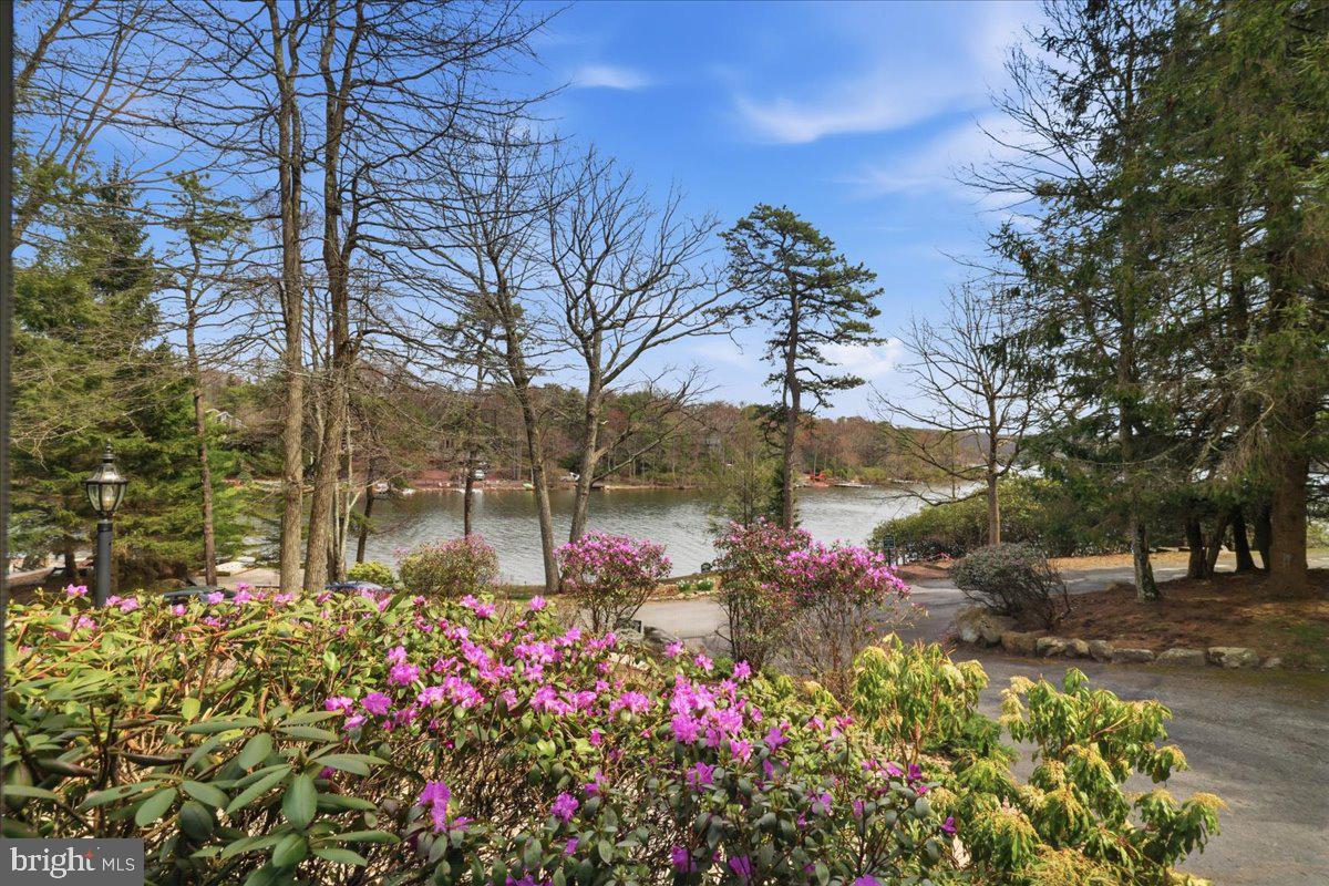 SPLIT ROCK - Residential