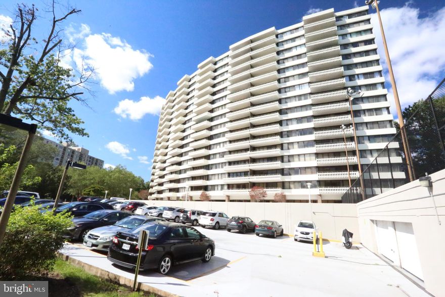 Beautiful condo located  in Alexandria right by the Landmark. This one bedroom one bathroom condo features new hard wood floors through out the home and a fully upgraded kitchen with new appliances . The washer and dryer inside.  Condo Fee includes all utilities. Great location for commuter and easy access to major highway (I395 & I495). Balcony with peaceful view. Renovated kitchen with ceramic floor and quartz countertop. Hardwood in Dining and living room. Carpet in bedroom.  Dogs 30lb weight limit. This building also features an outdoor pool,  gym,  basketball, and tennis courts for its residents to enjoy.  Walking distance to the Van Dorn metro station.  The metro bus stop is also nearby for your convenience. This condo has it all. Don't miss out on this!