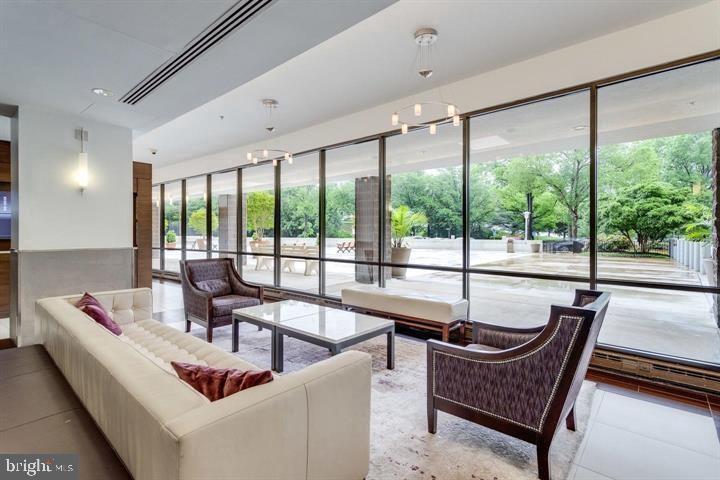 OLYMPUS INCL - Residential