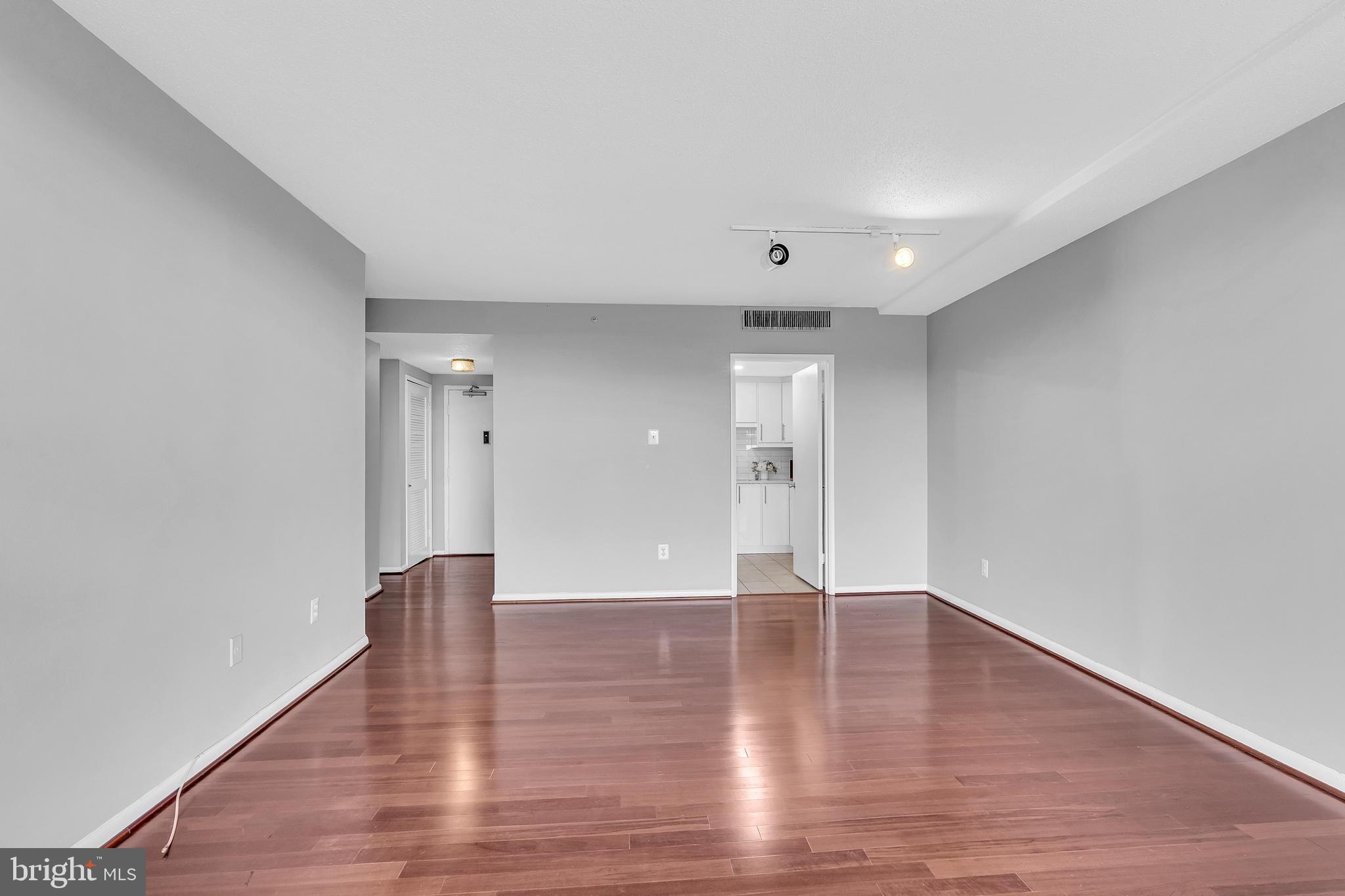 OLYMPUS INCL - Residential