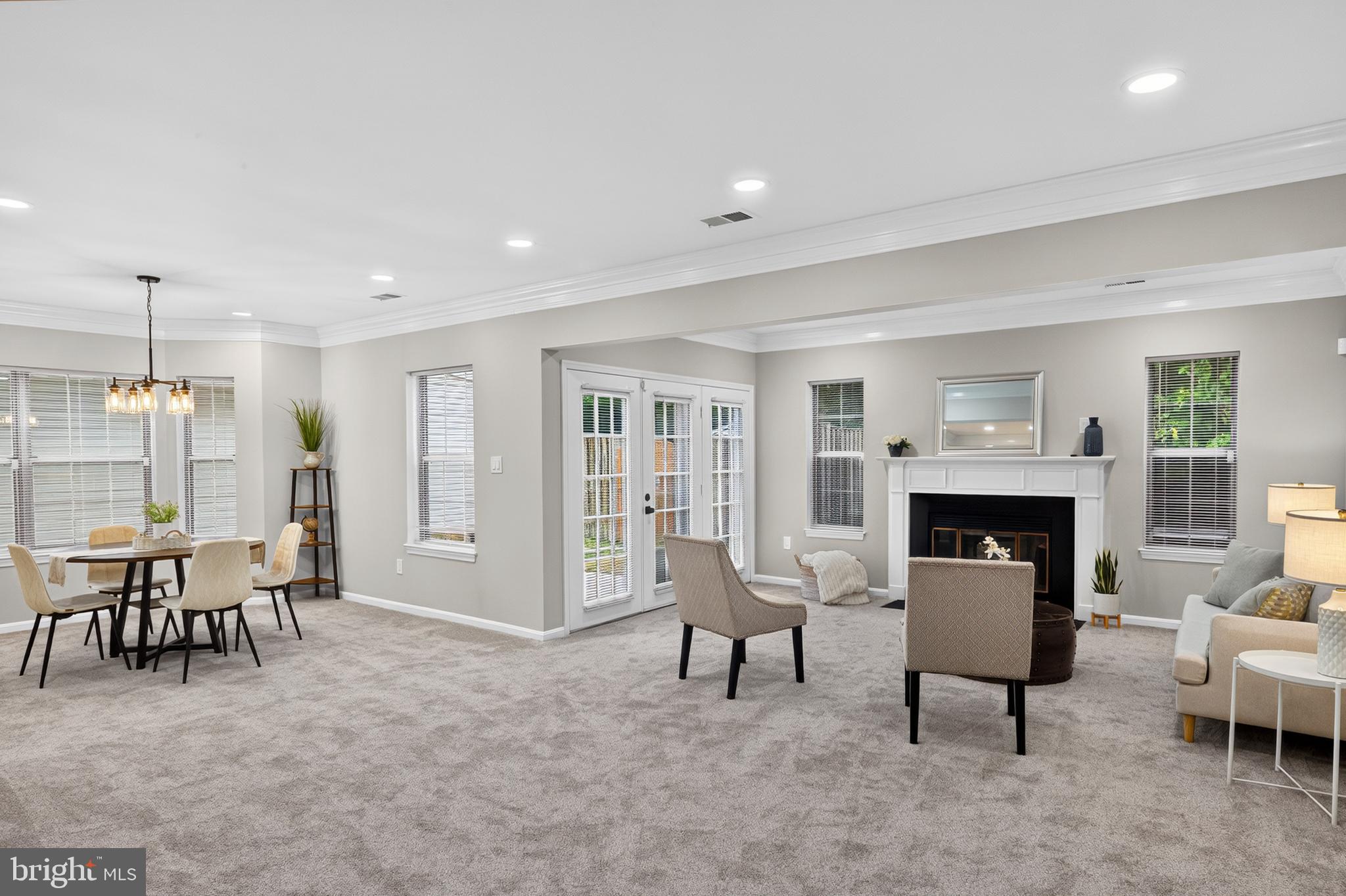 6116 BLUE WHALE COURT