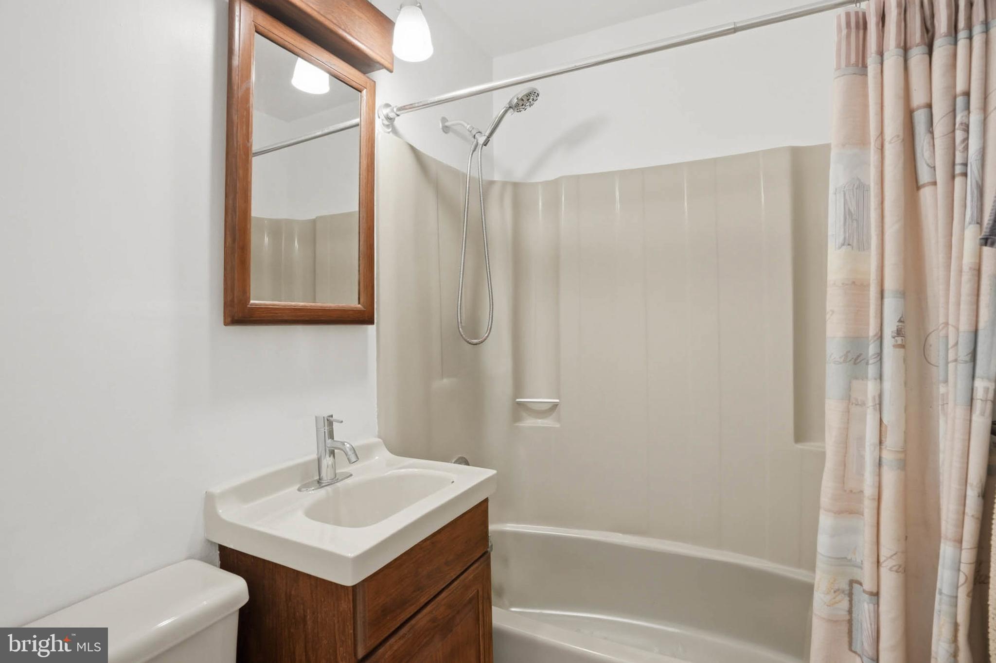 SILVER ROCK - Residential