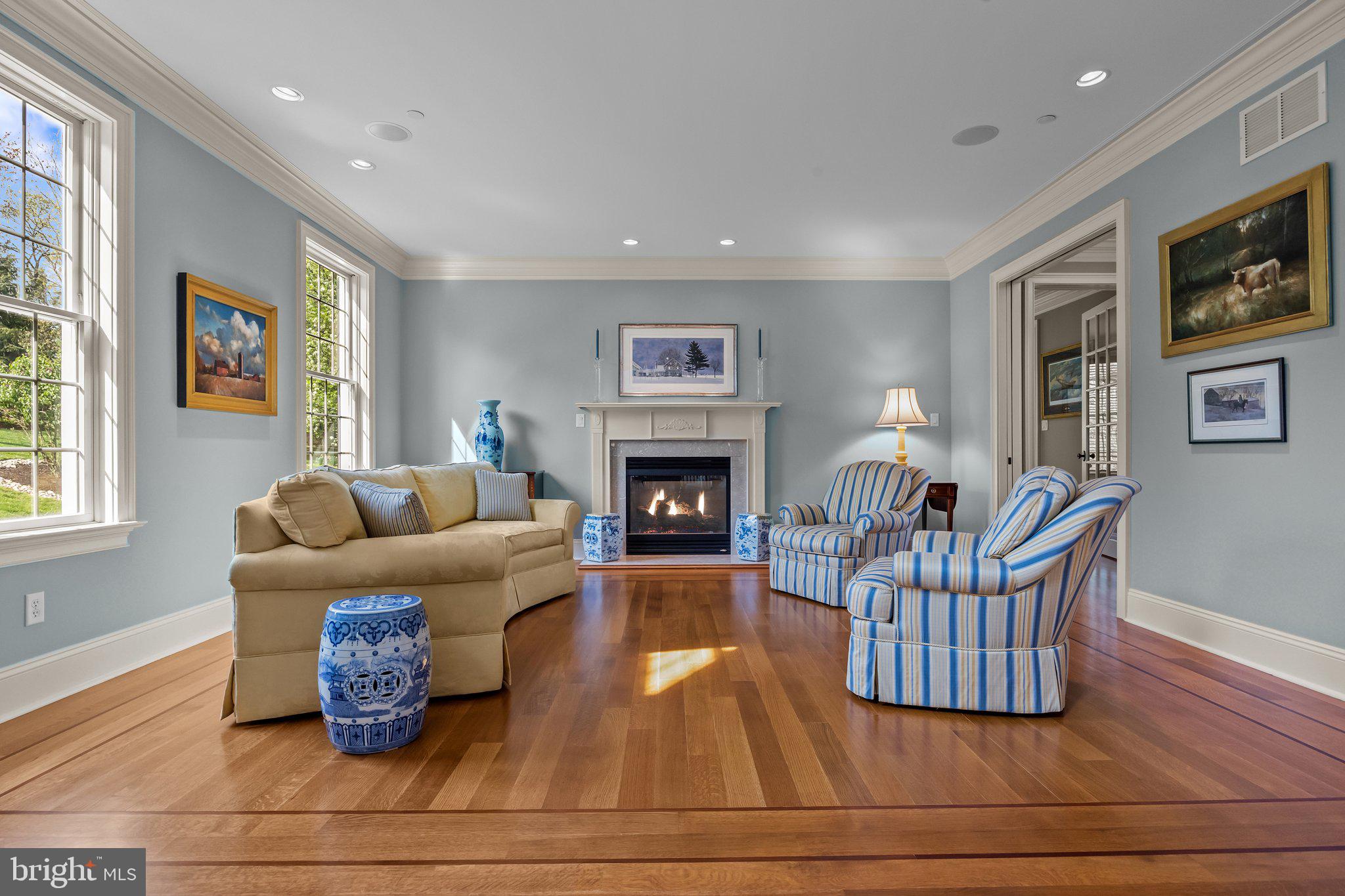 5835 RIDGEVIEW DRIVE