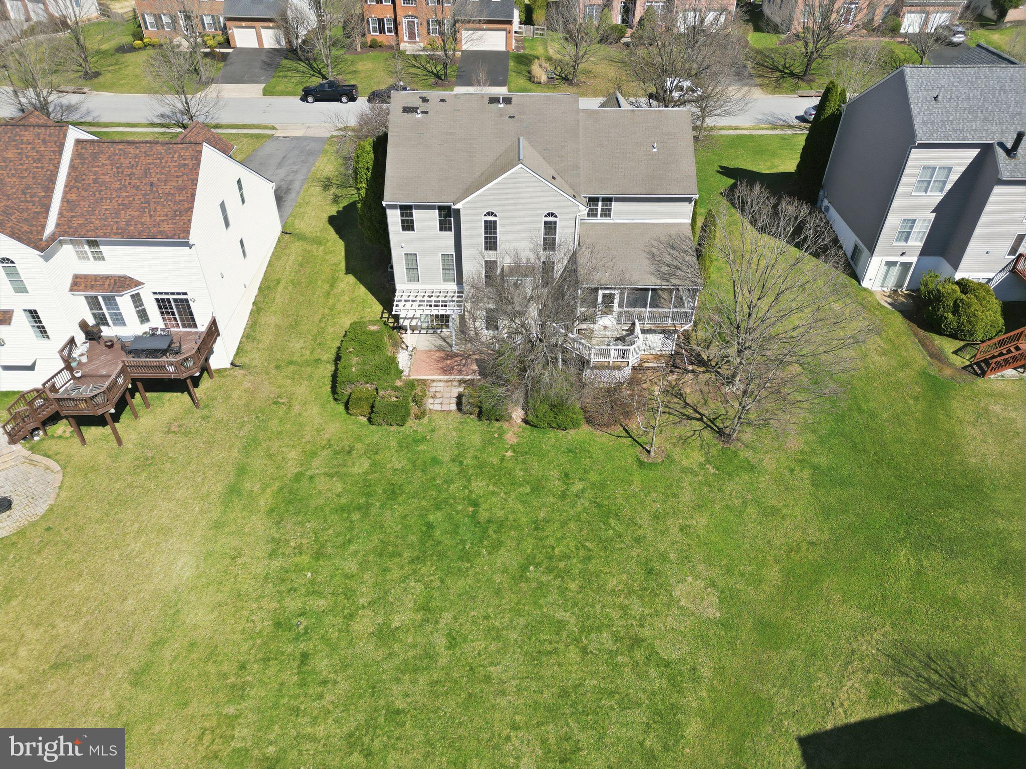 HOBBITS GLEN - Residential