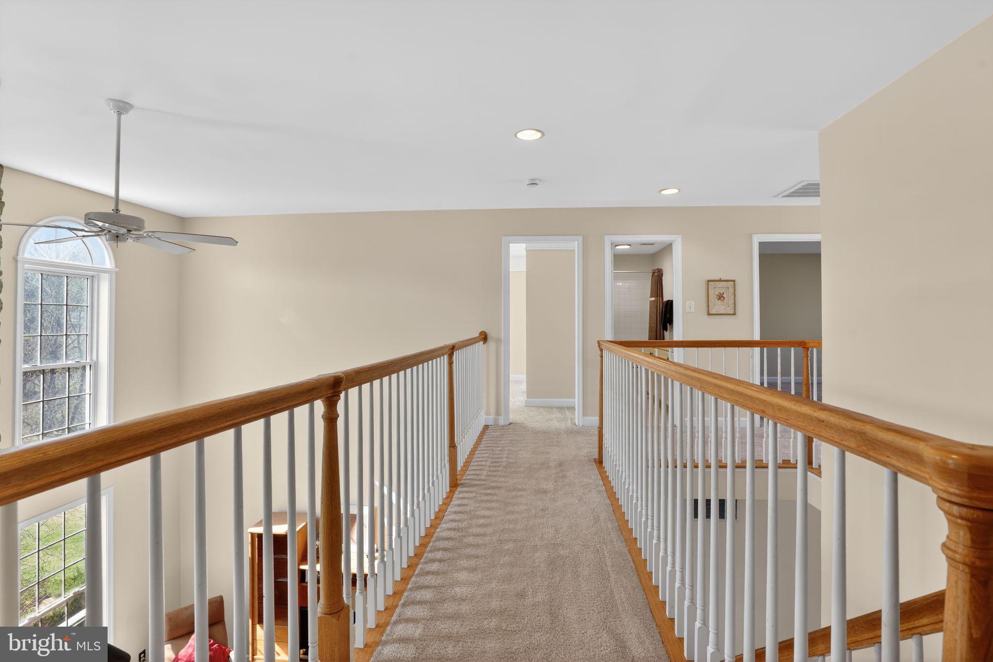 HOBBITS GLEN - Residential