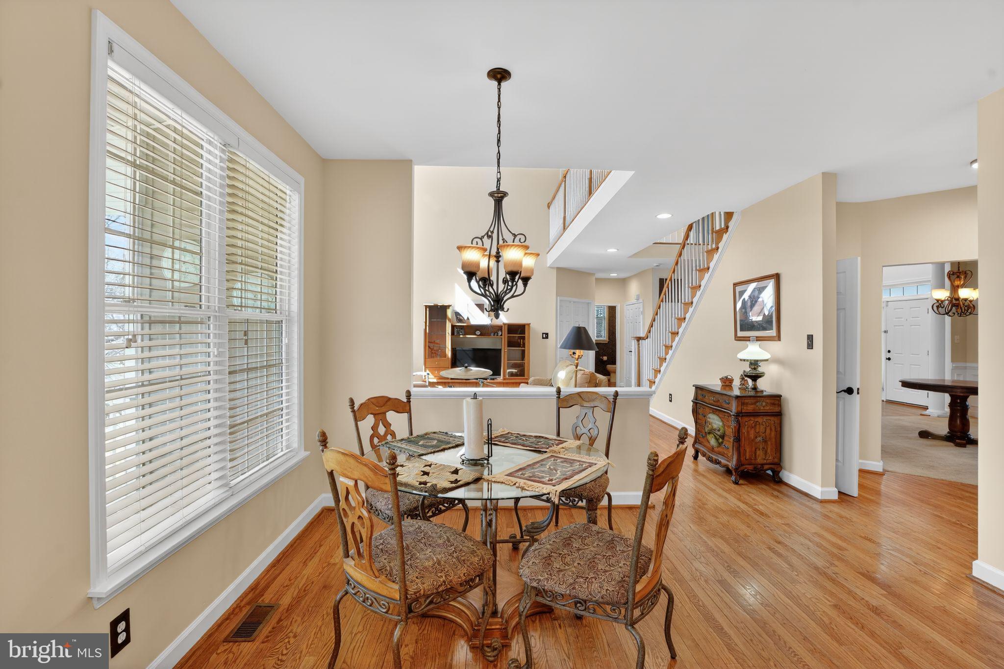 HOBBITS GLEN - Residential