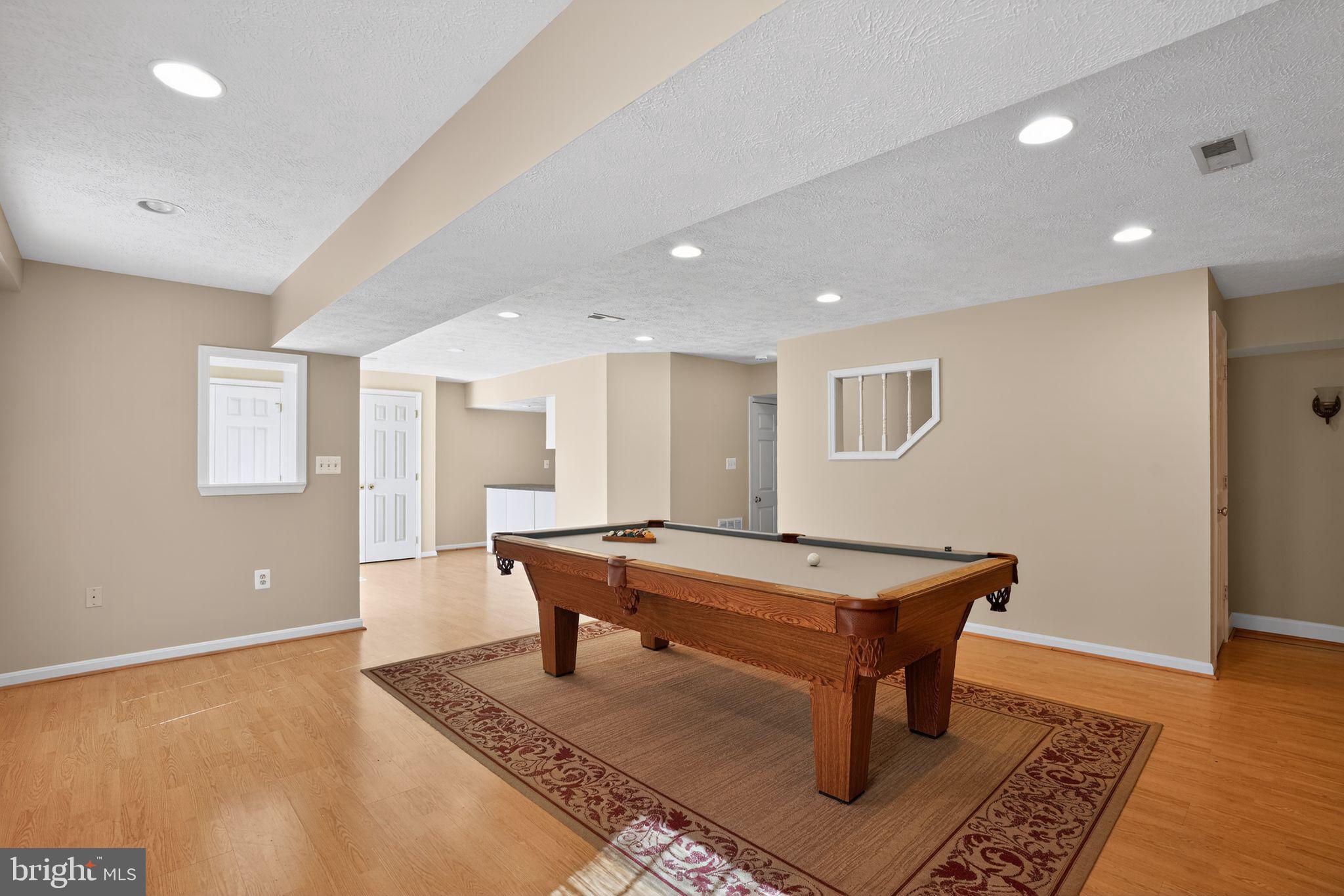 HOBBITS GLEN - Residential