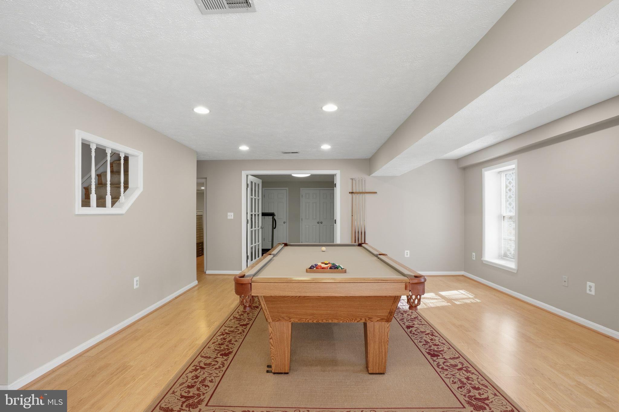 HOBBITS GLEN - Residential