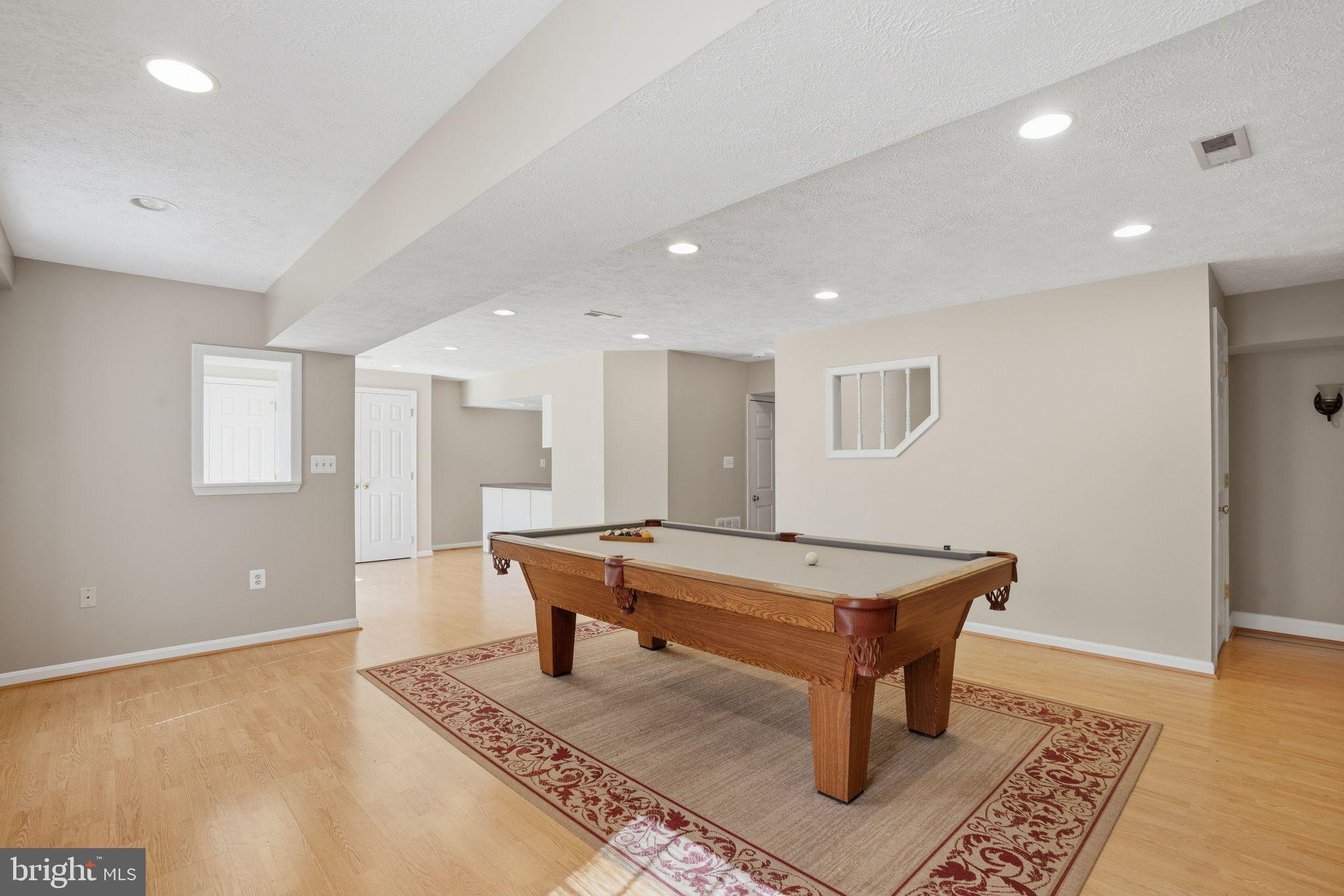 HOBBITS GLEN - Residential