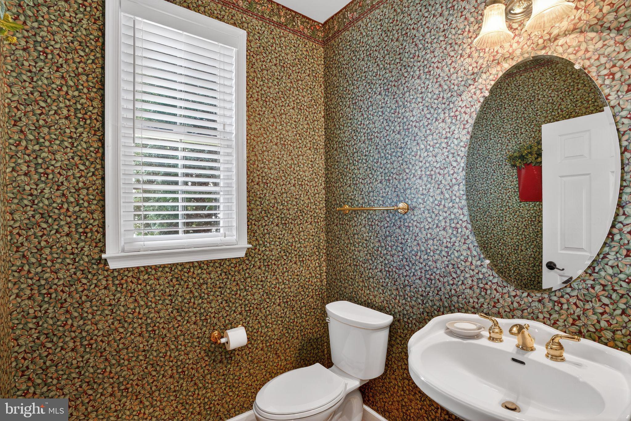 HOBBITS GLEN - Residential