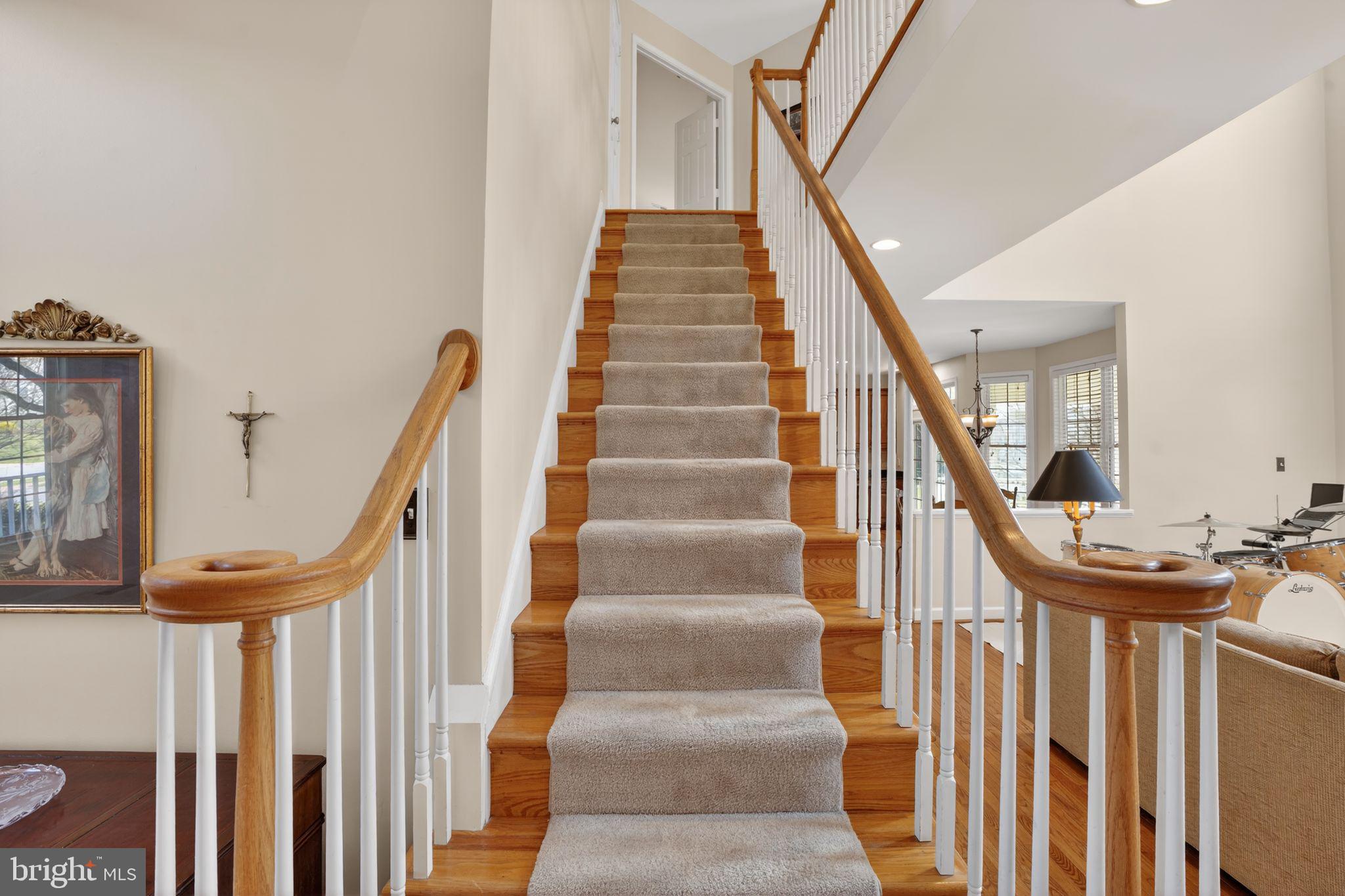 HOBBITS GLEN - Residential