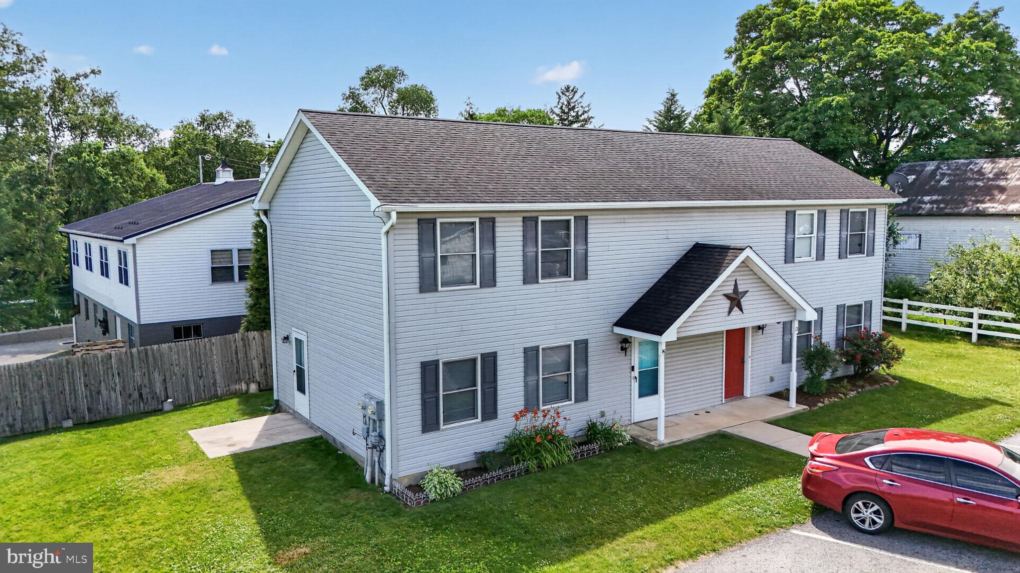 15 STOLTZFUS LANE