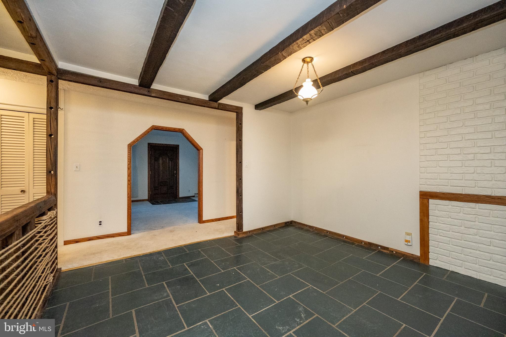 HIGH STREET - Residential