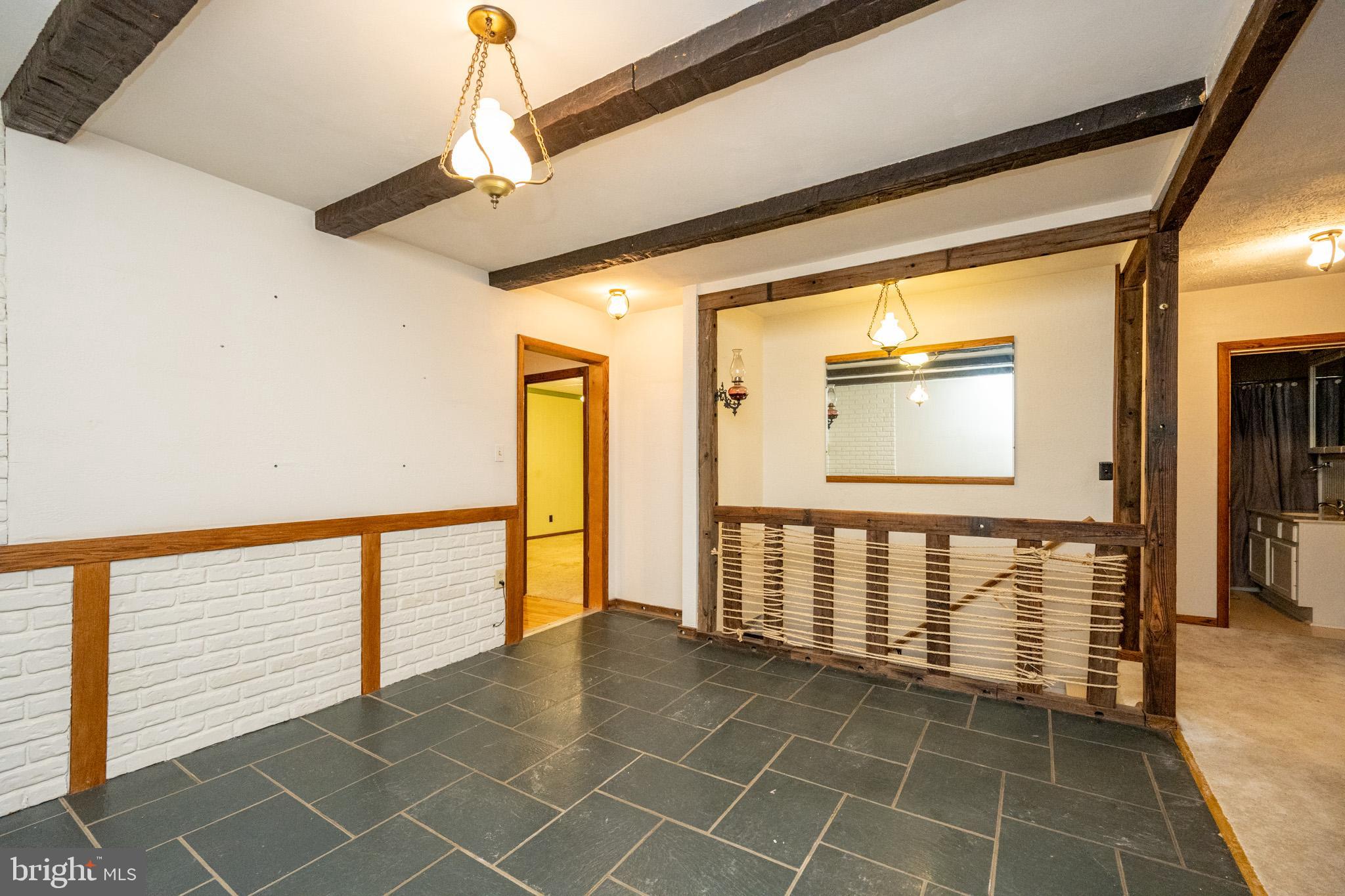 HIGH STREET - Residential