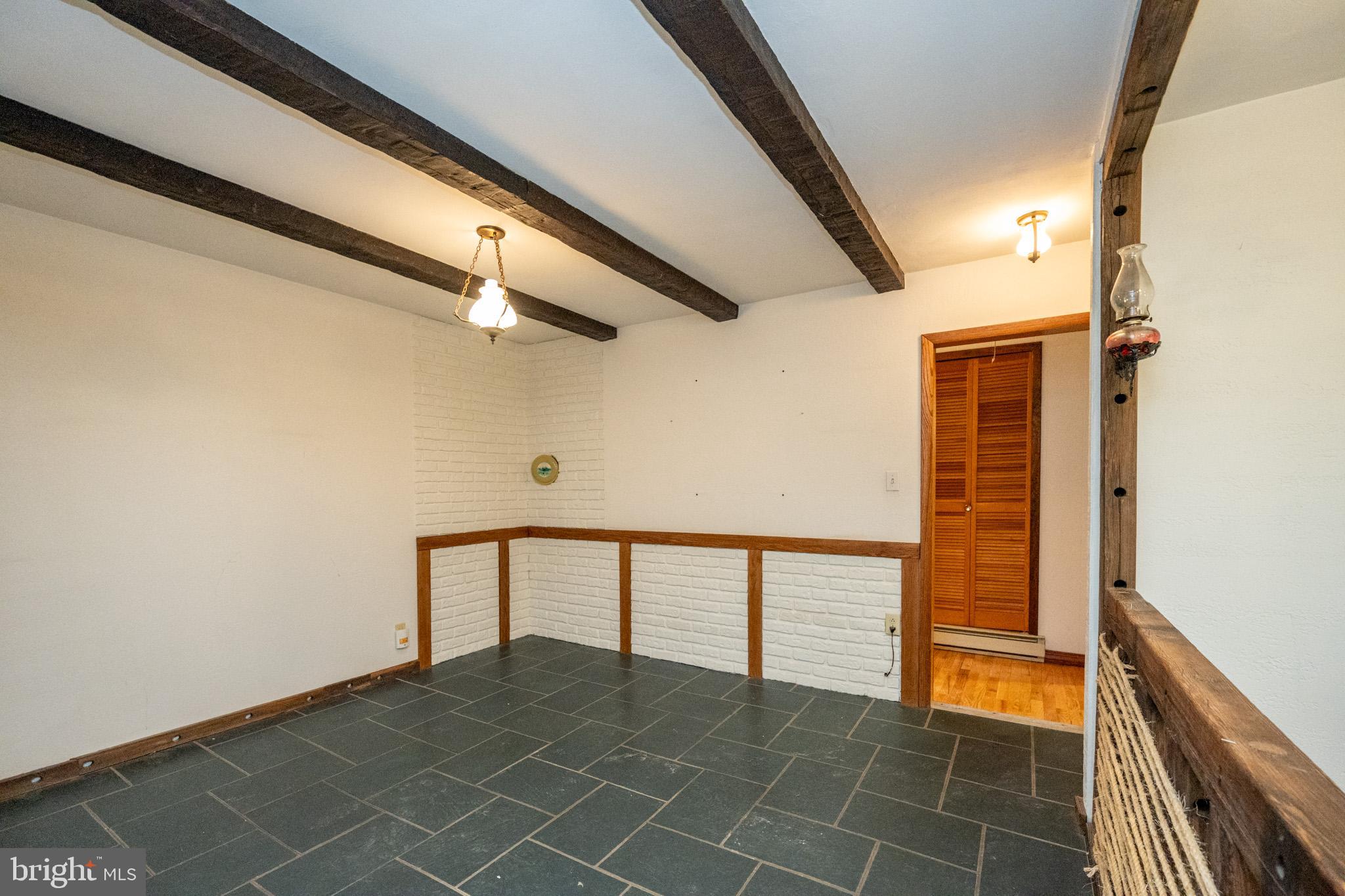 HIGH STREET - Residential