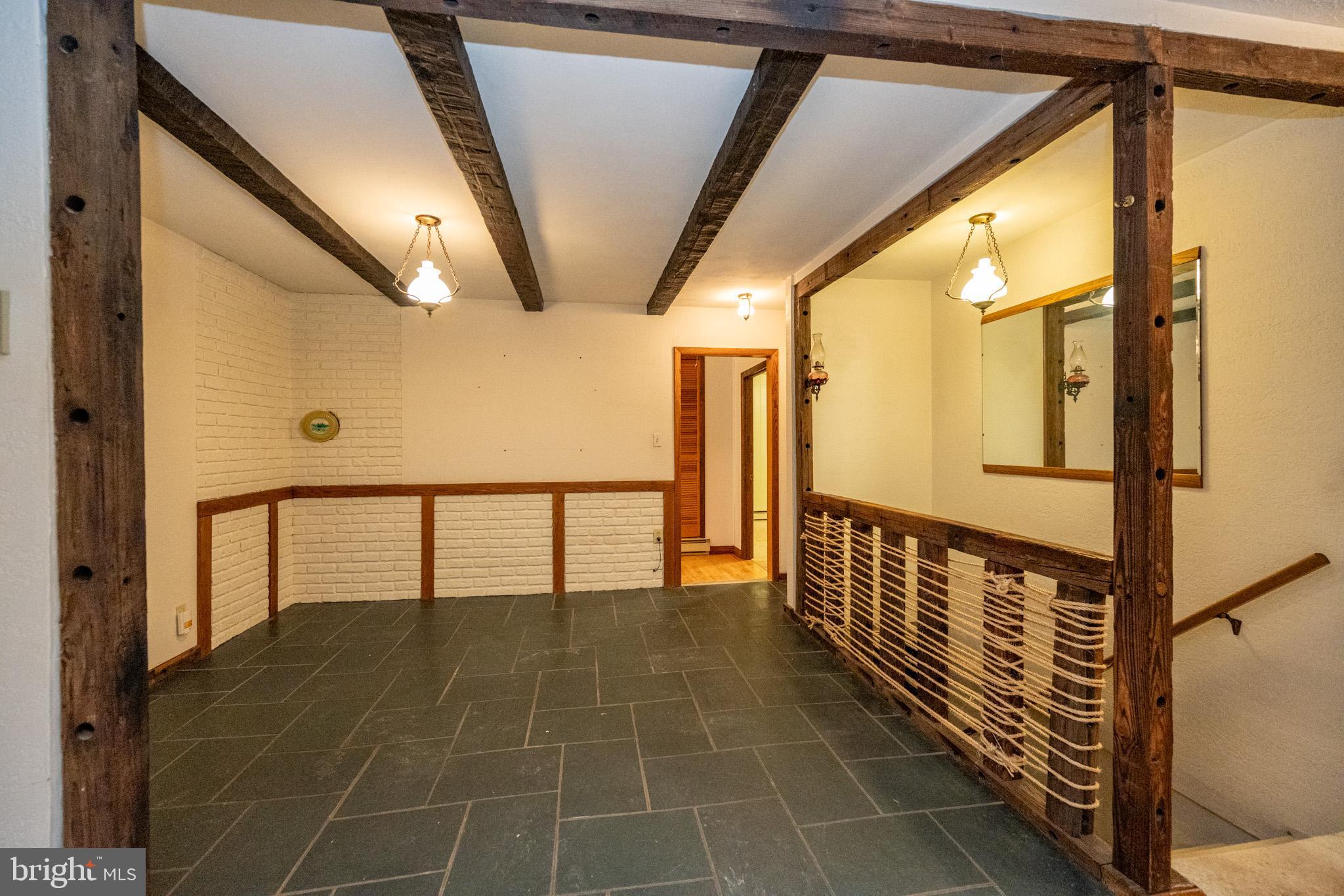 HIGH STREET - Residential