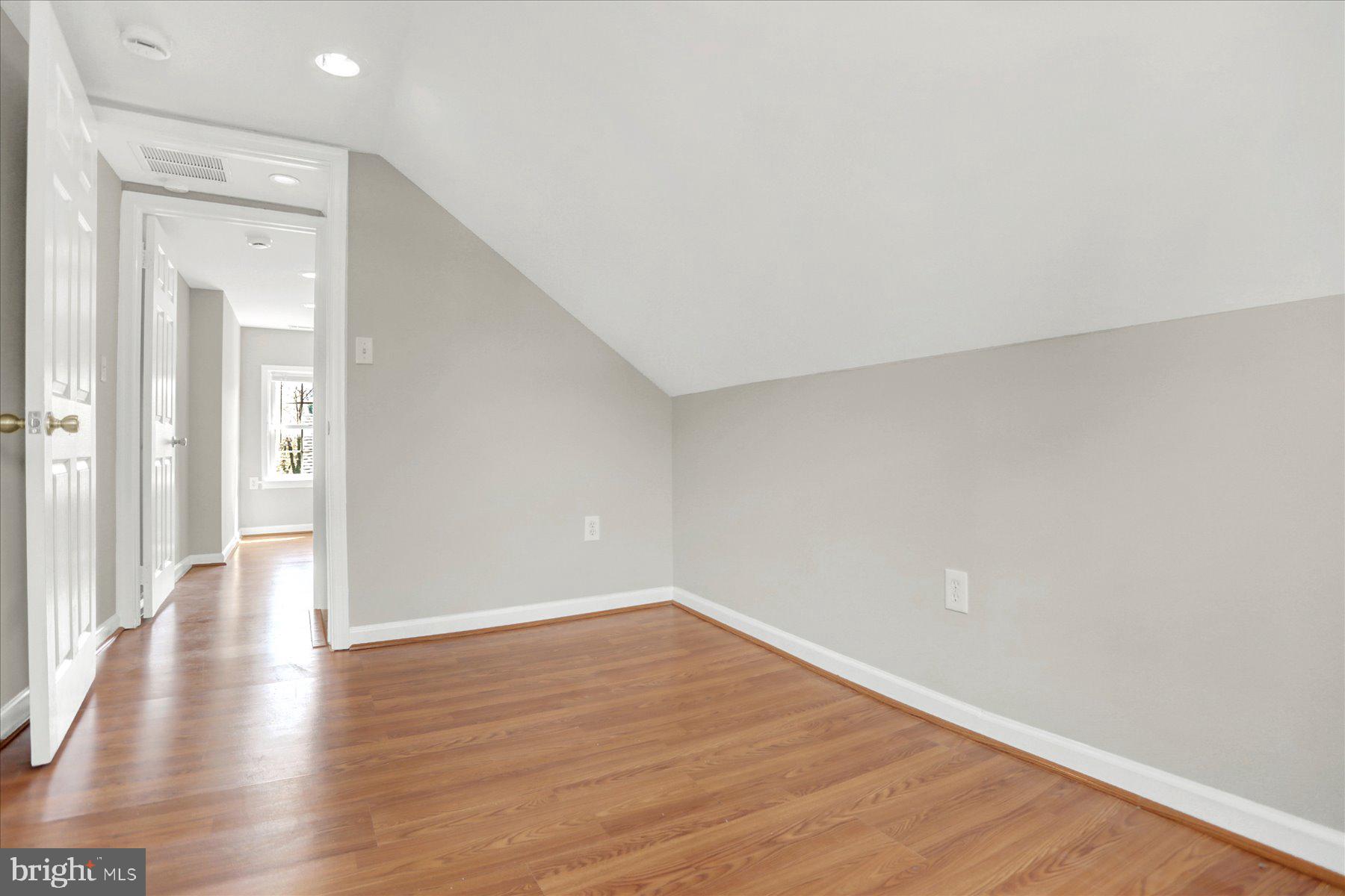 HAMPDEN HISTORIC DISTRICT - Residential