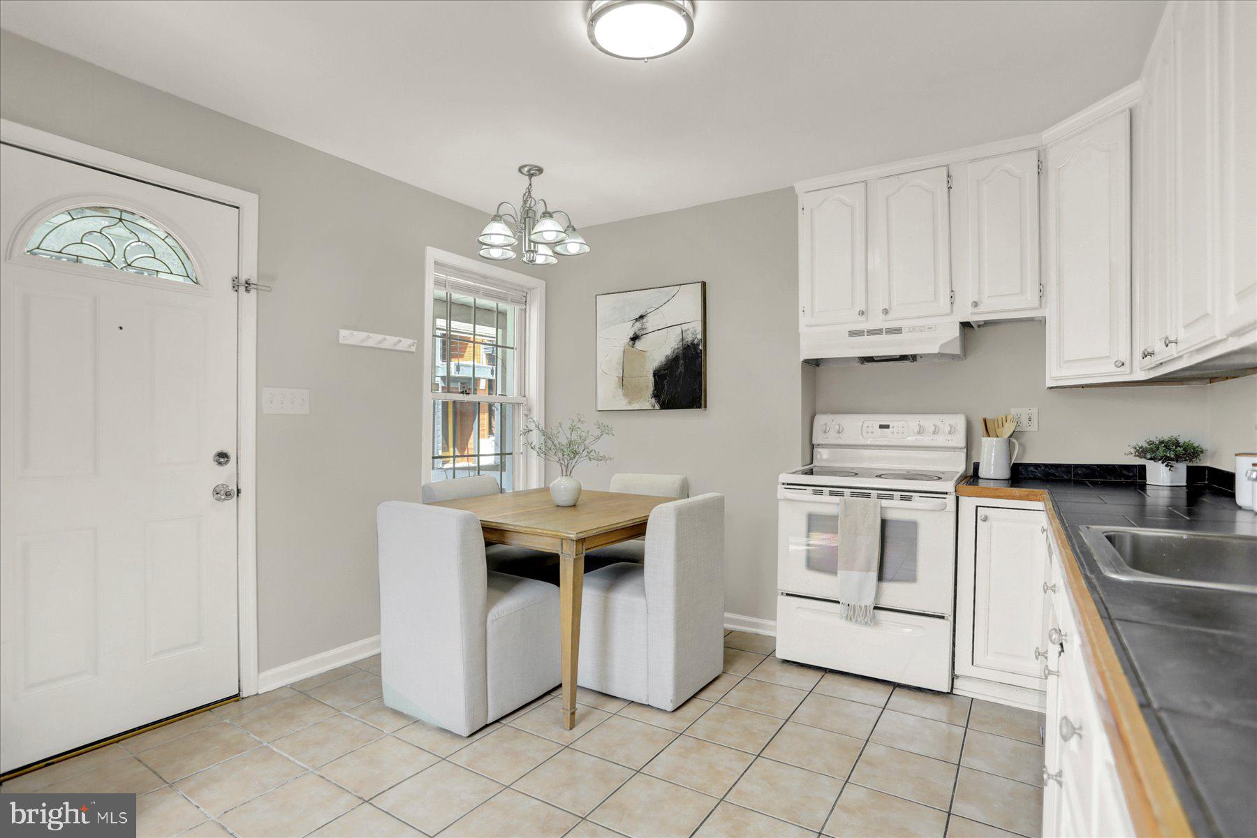 HAMPDEN HISTORIC DISTRICT - Residential