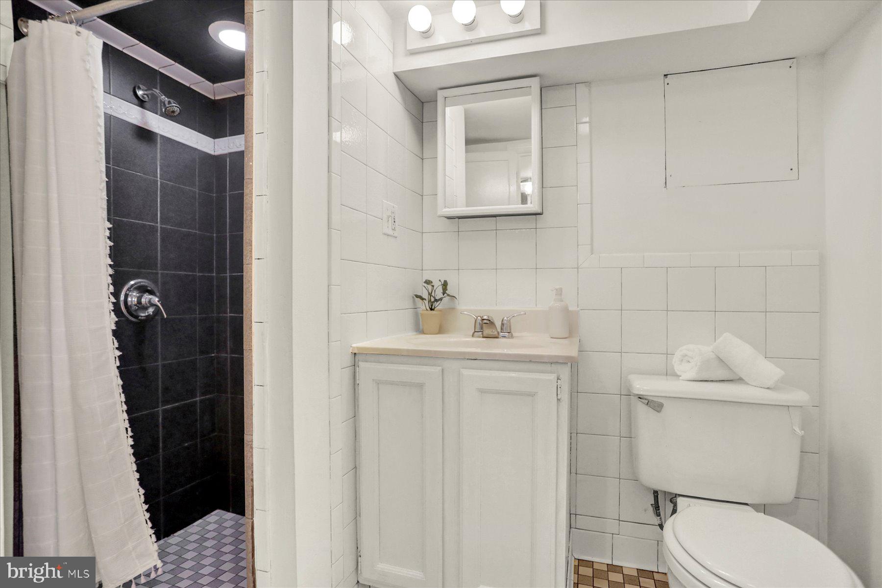 HAMPDEN HISTORIC DISTRICT - Residential